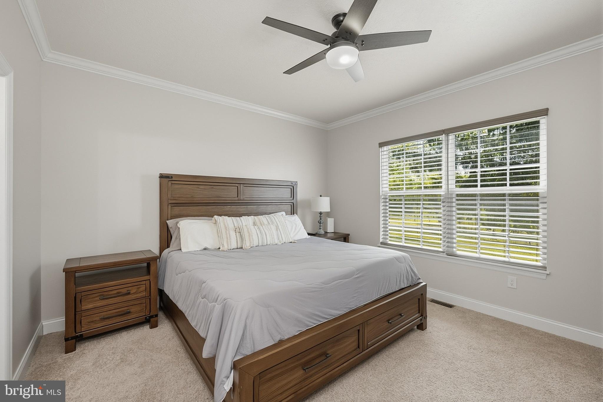 COUNTRY CLUB ACRES - Residential