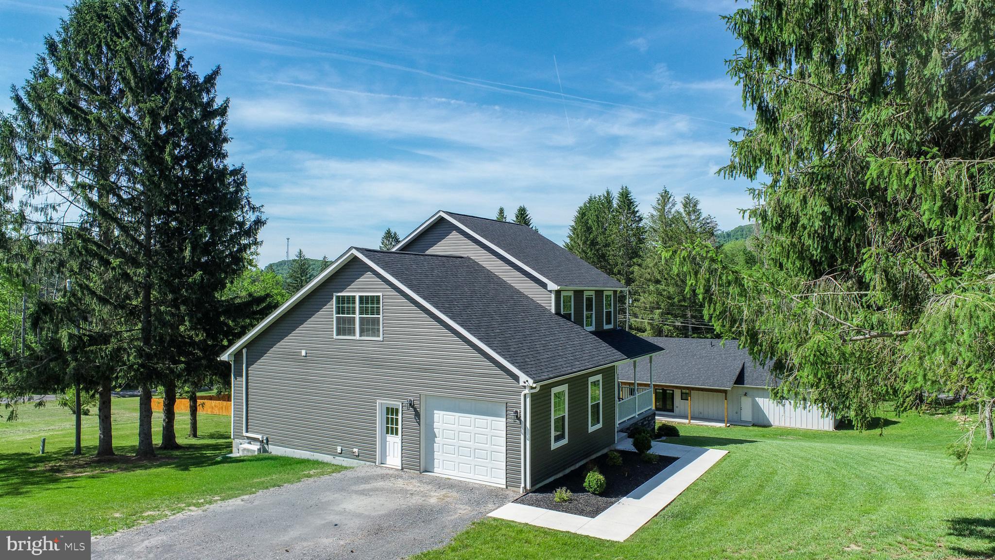 COUNTRY CLUB ACRES - Residential