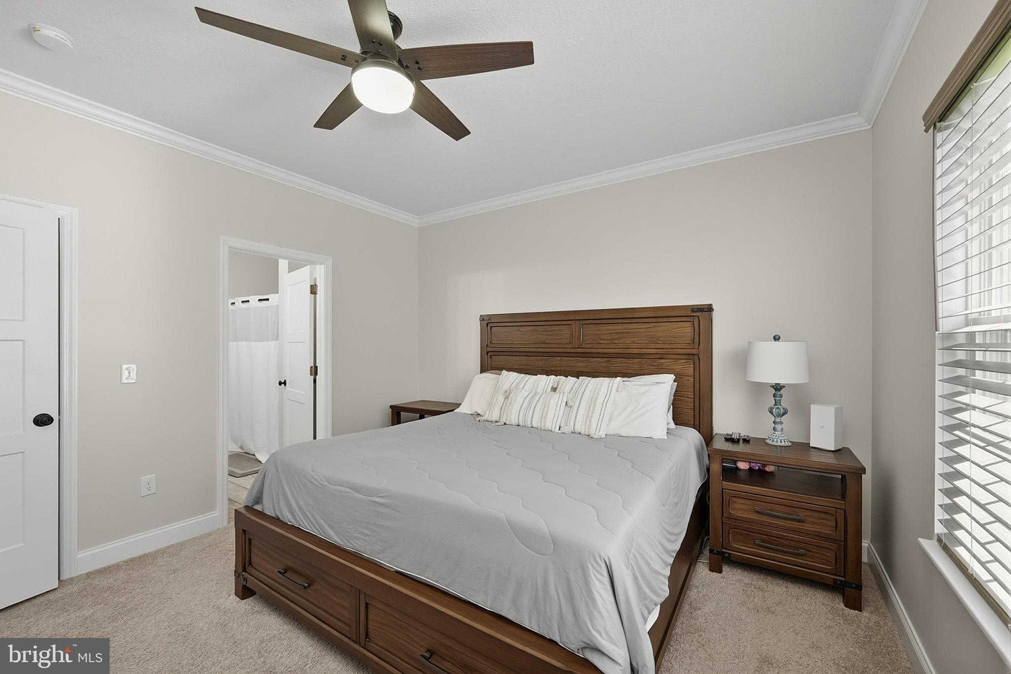 COUNTRY CLUB ACRES - Residential