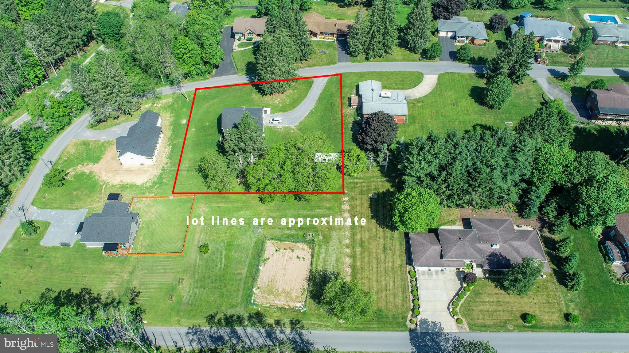 COUNTRY CLUB ACRES - Residential