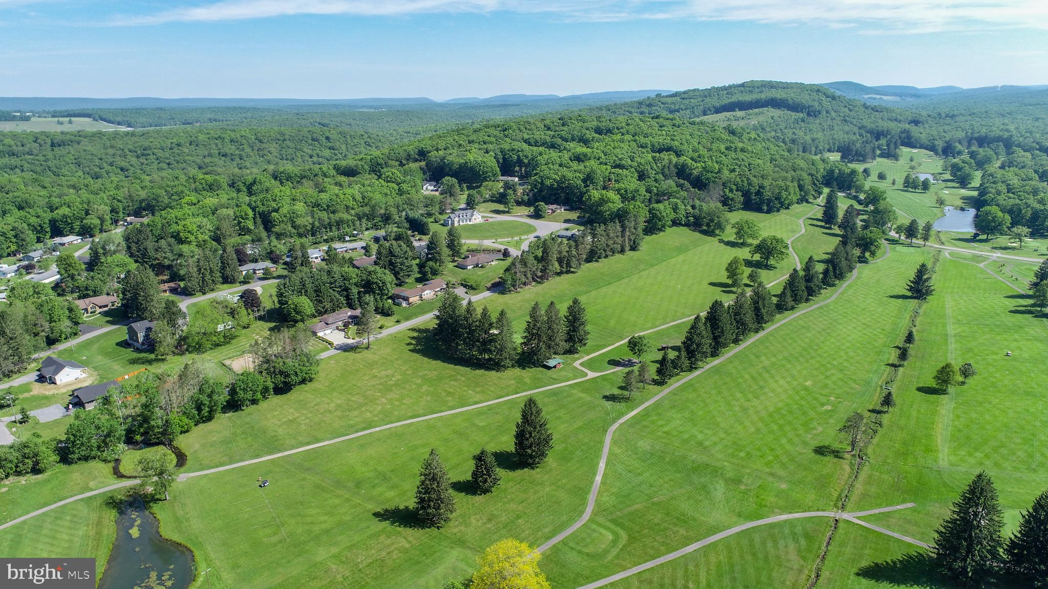 COUNTRY CLUB ACRES - Residential