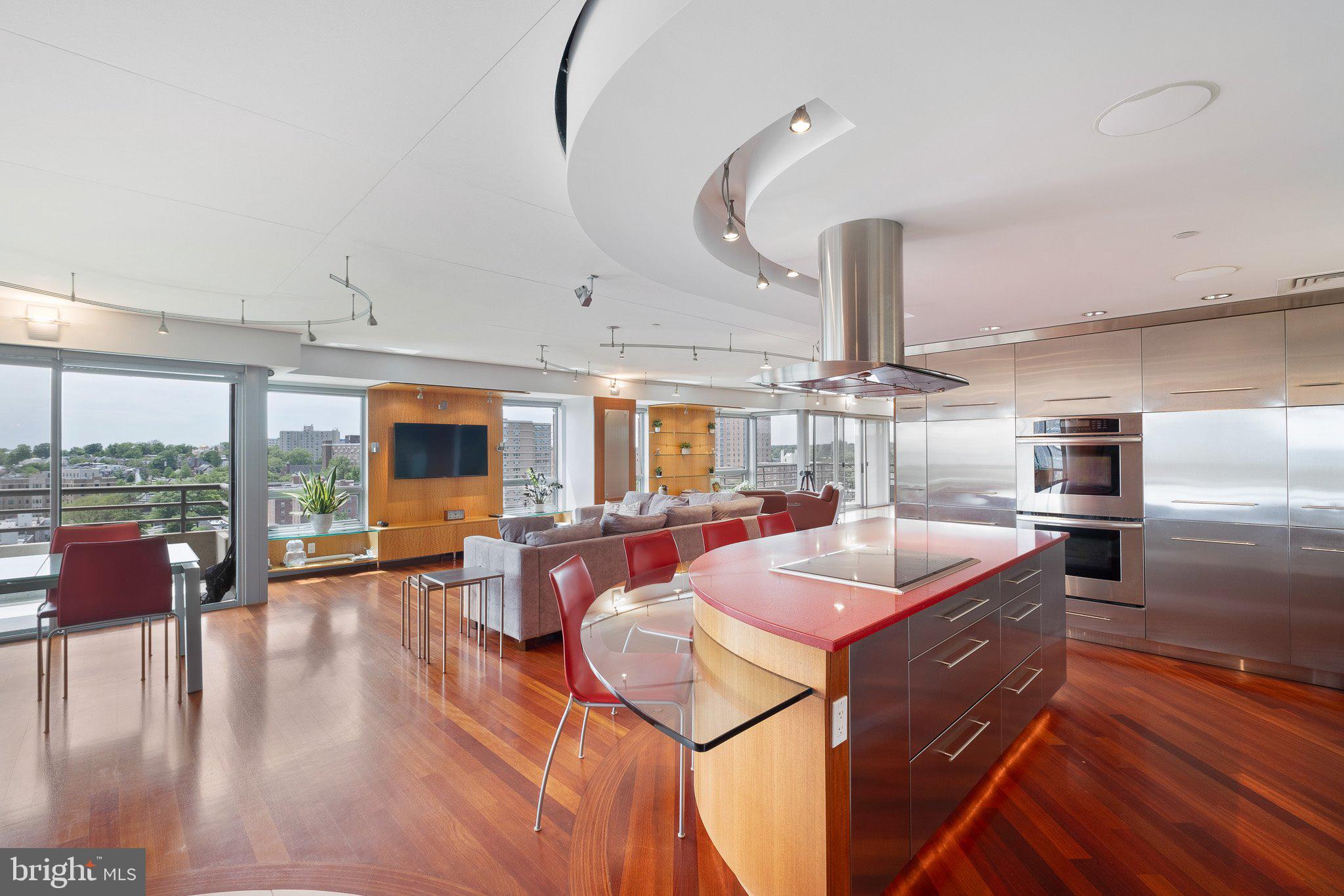 PARK PLAZA - Residential