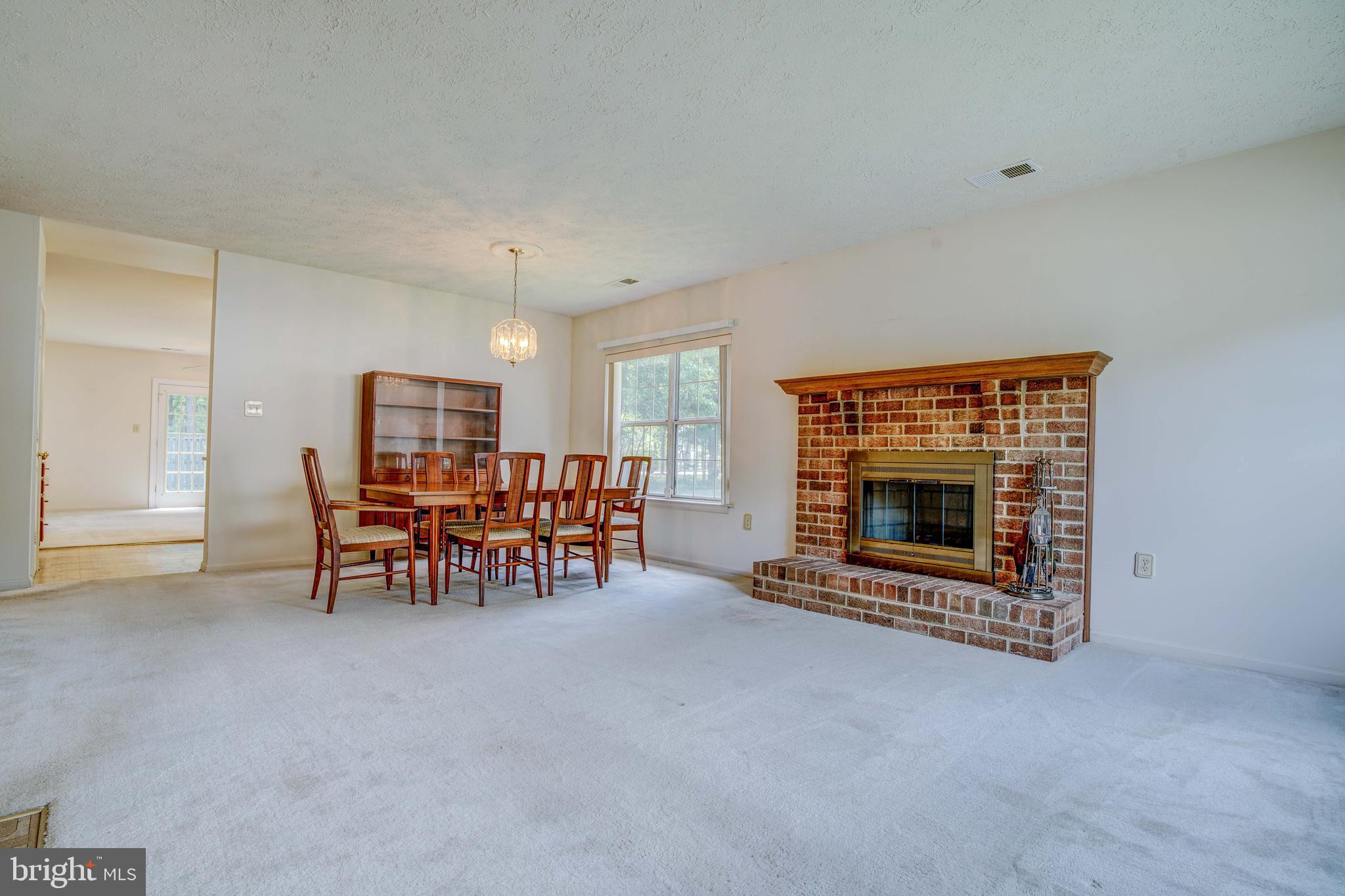 HAMPSHIRE - Residential