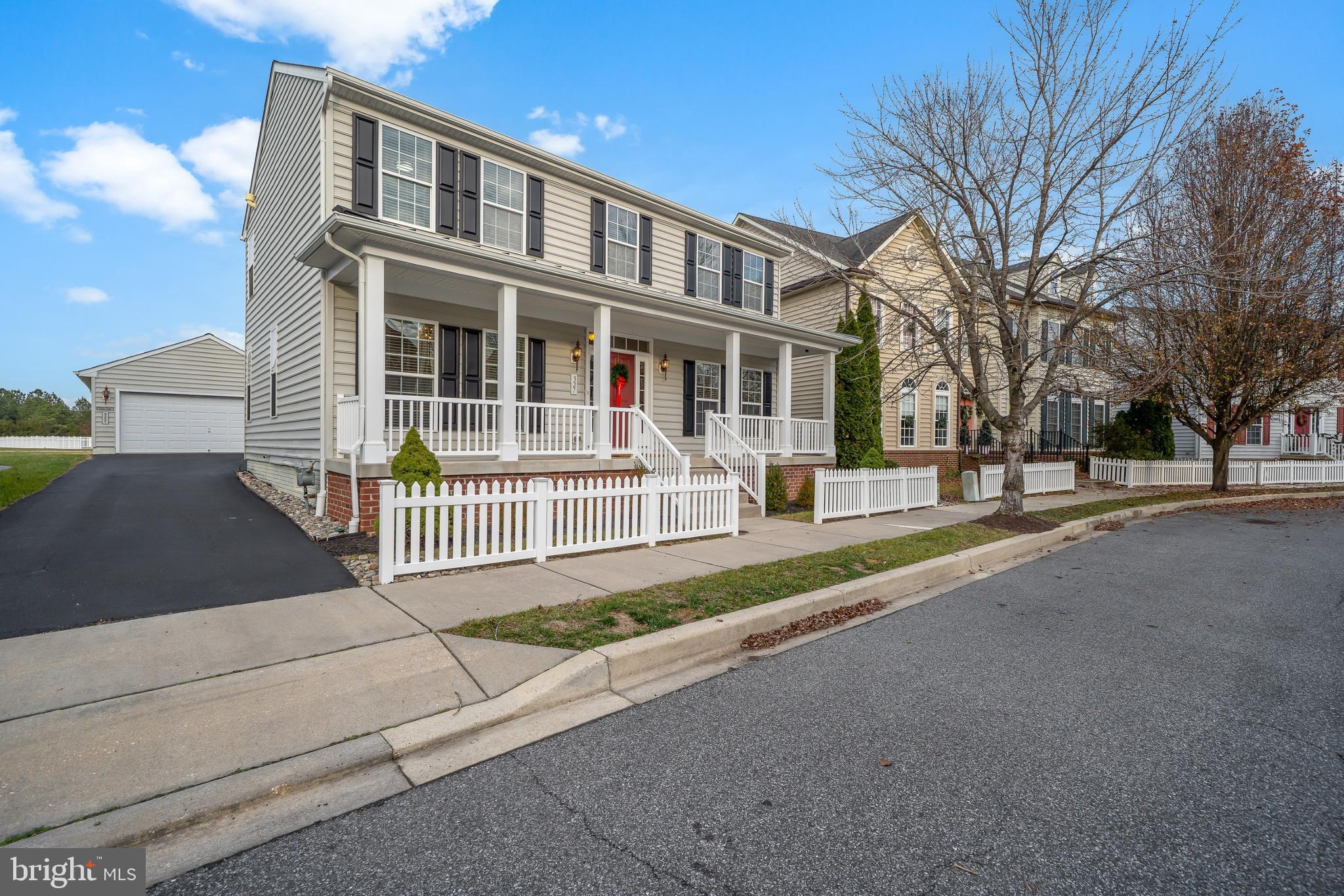 CANNERY VILLAGE - Residential