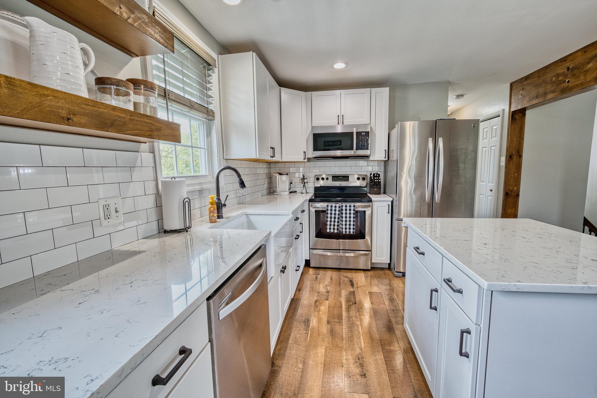 LONG CREEK - Residential