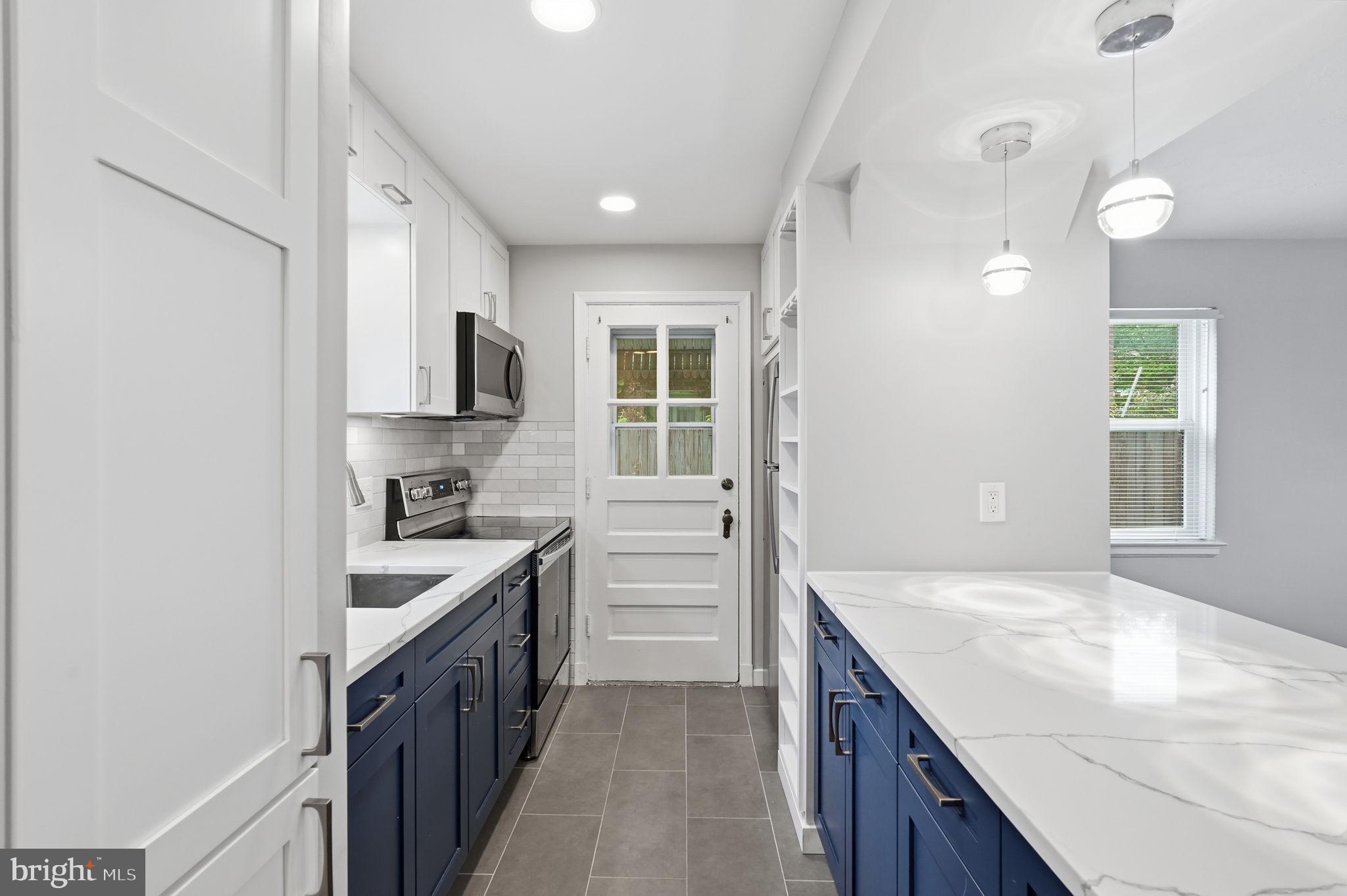 WESTMONT - Residential
