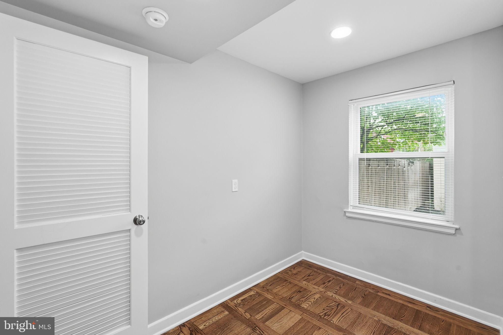 WESTMONT - Residential