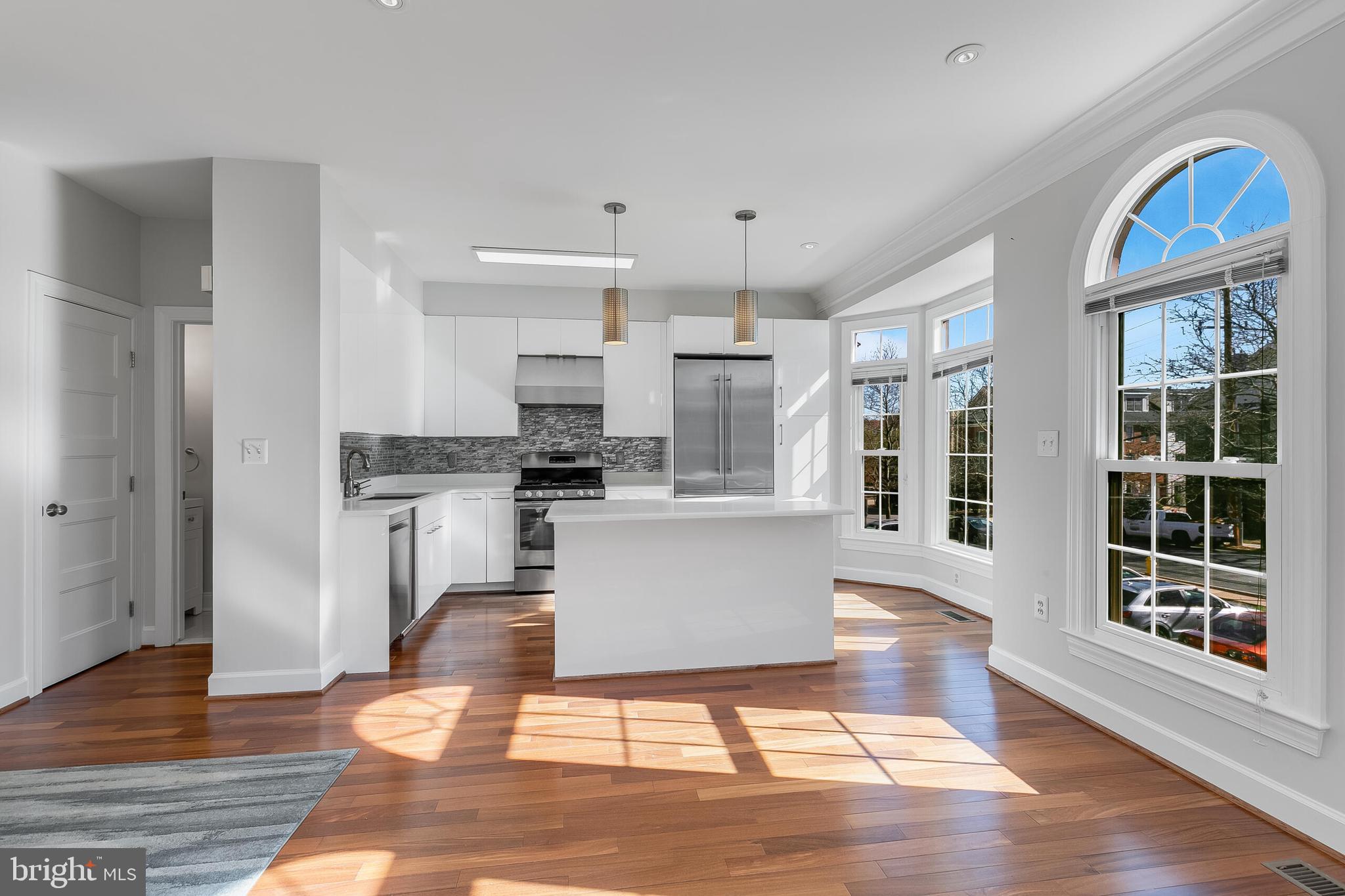 BALLSTON CREST - Residential Lease