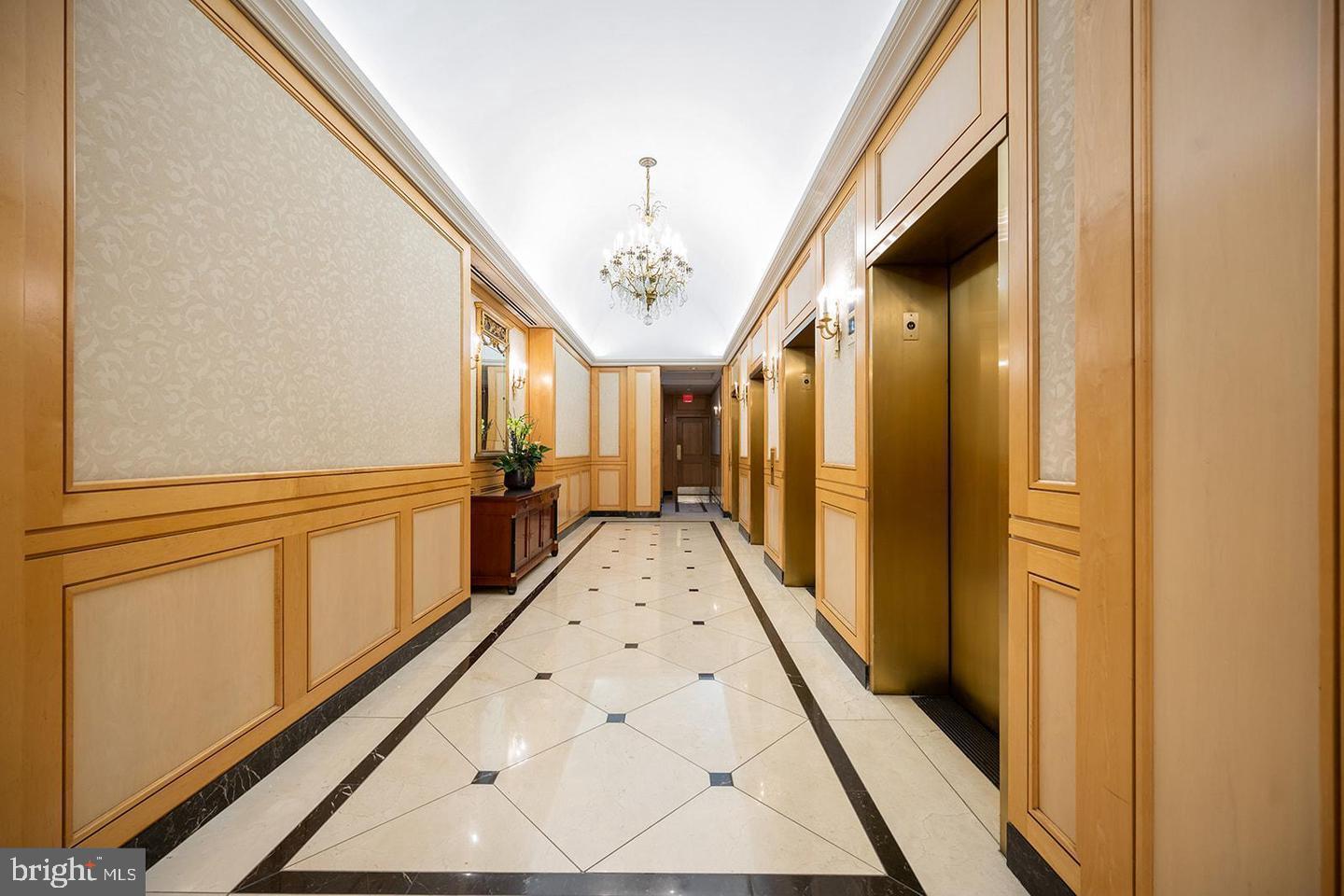 CENTER CITY - Residential