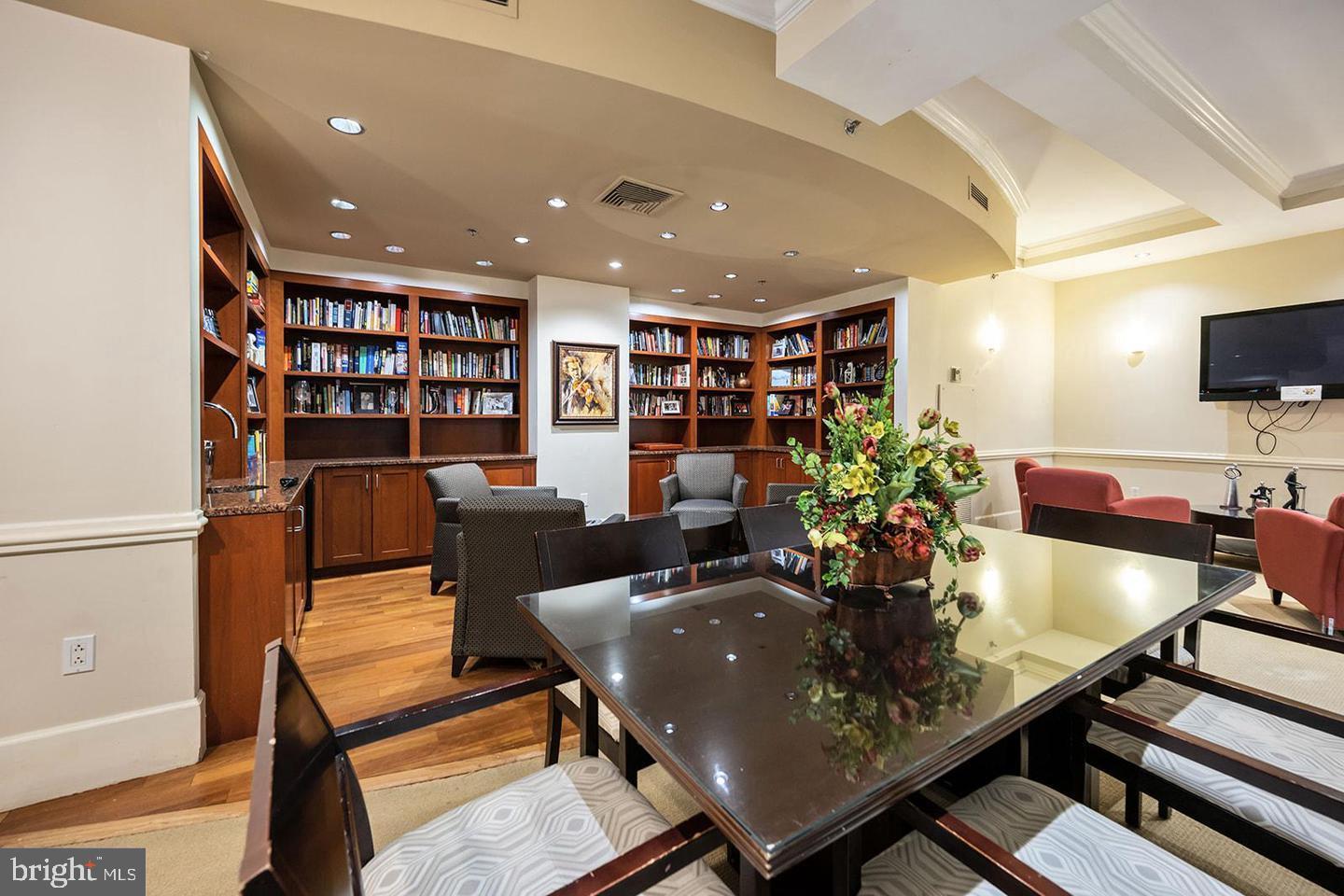 CENTER CITY - Residential