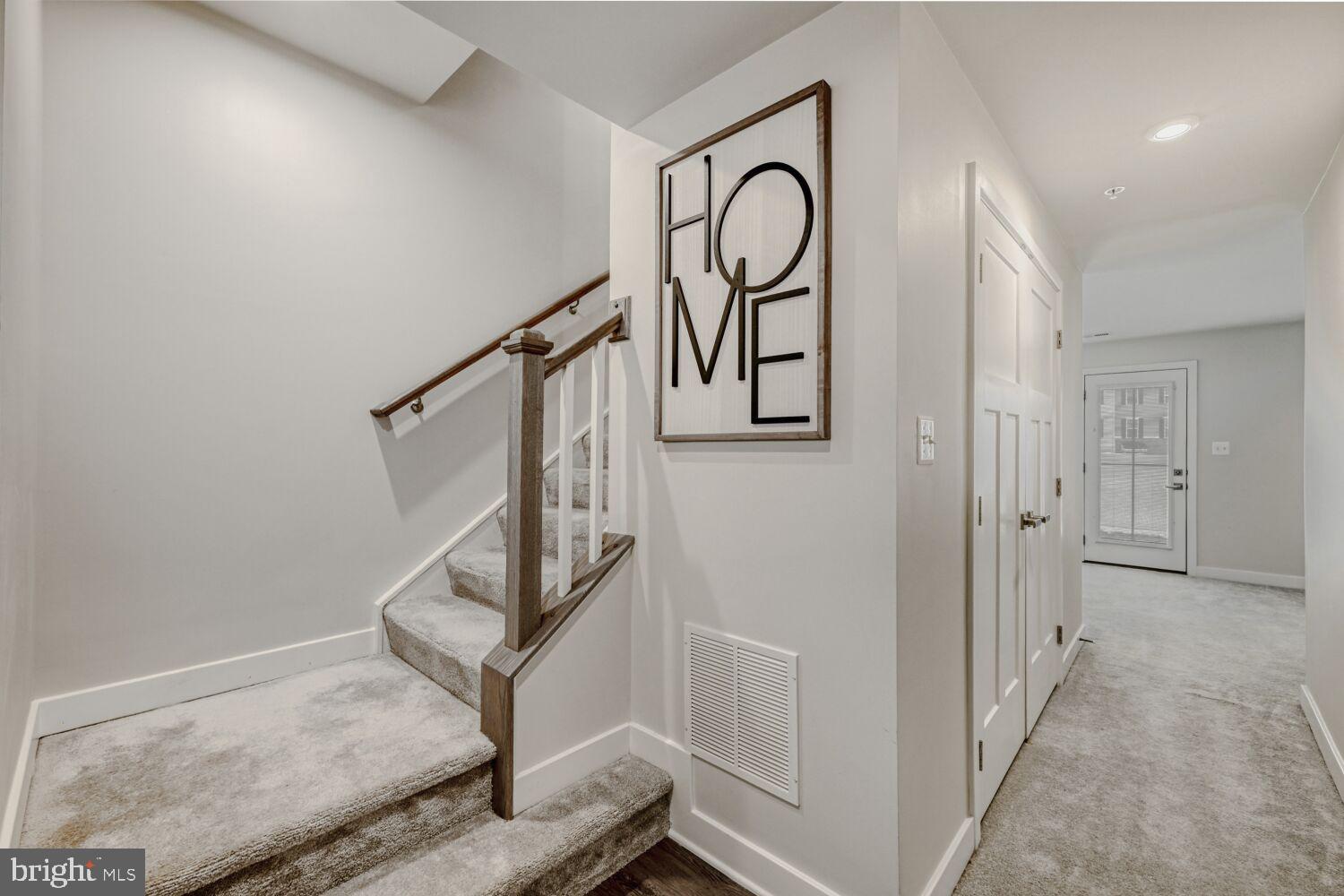 JAMES RUN TOWNHOMES - Residential