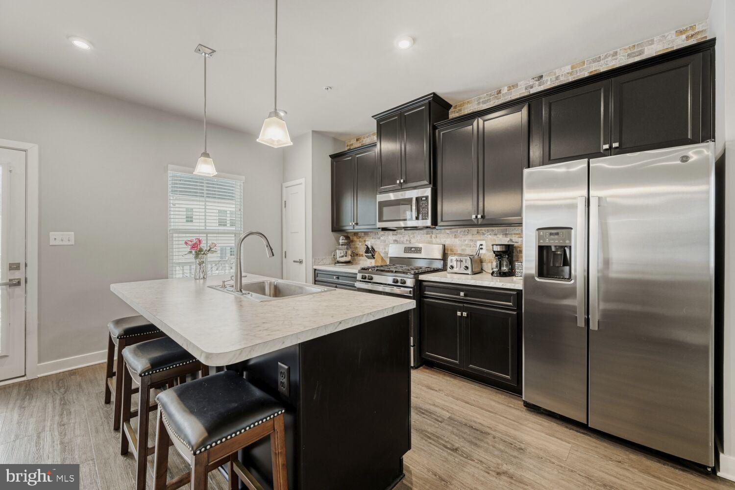 JAMES RUN TOWNHOMES - Residential