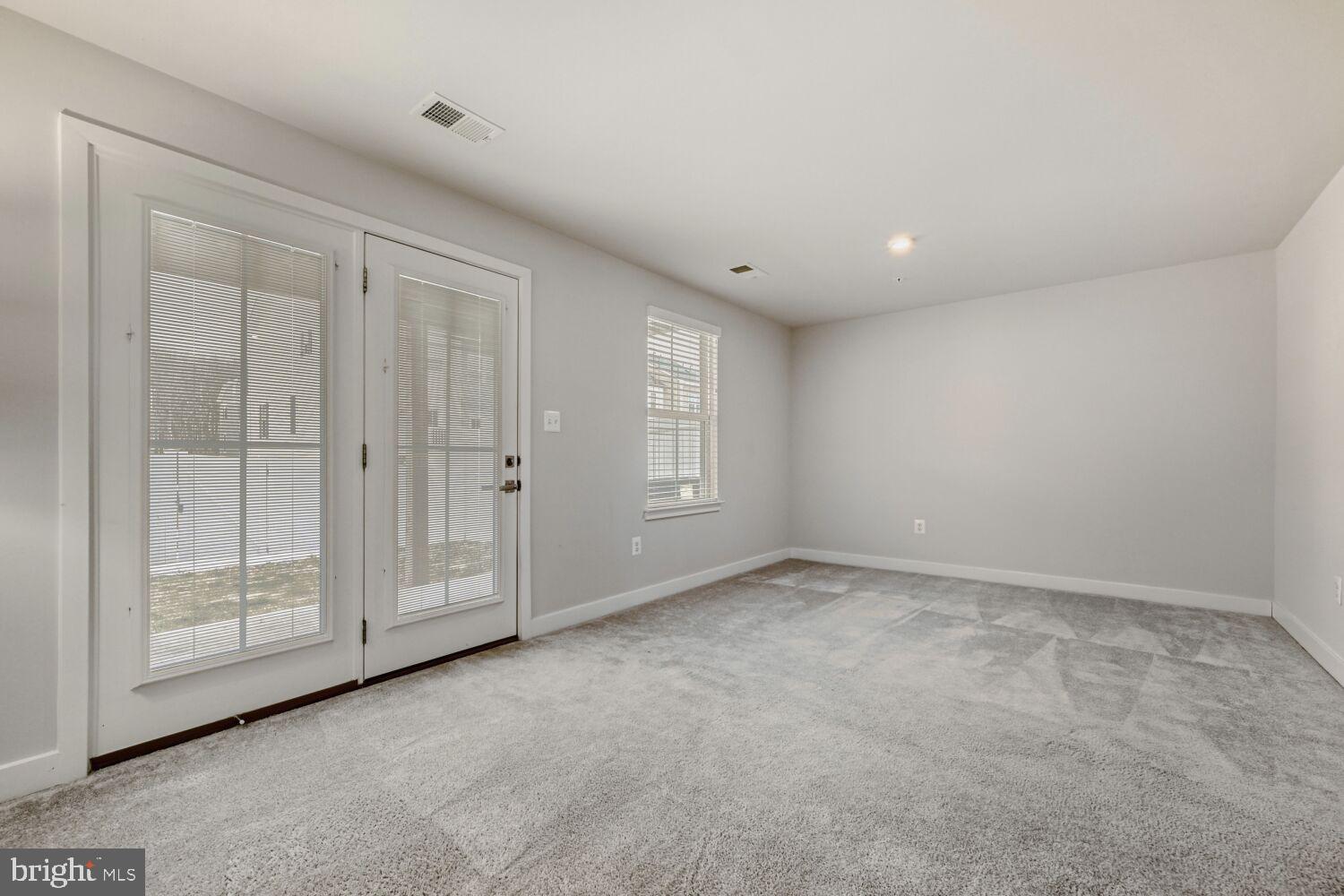 JAMES RUN TOWNHOMES - Residential