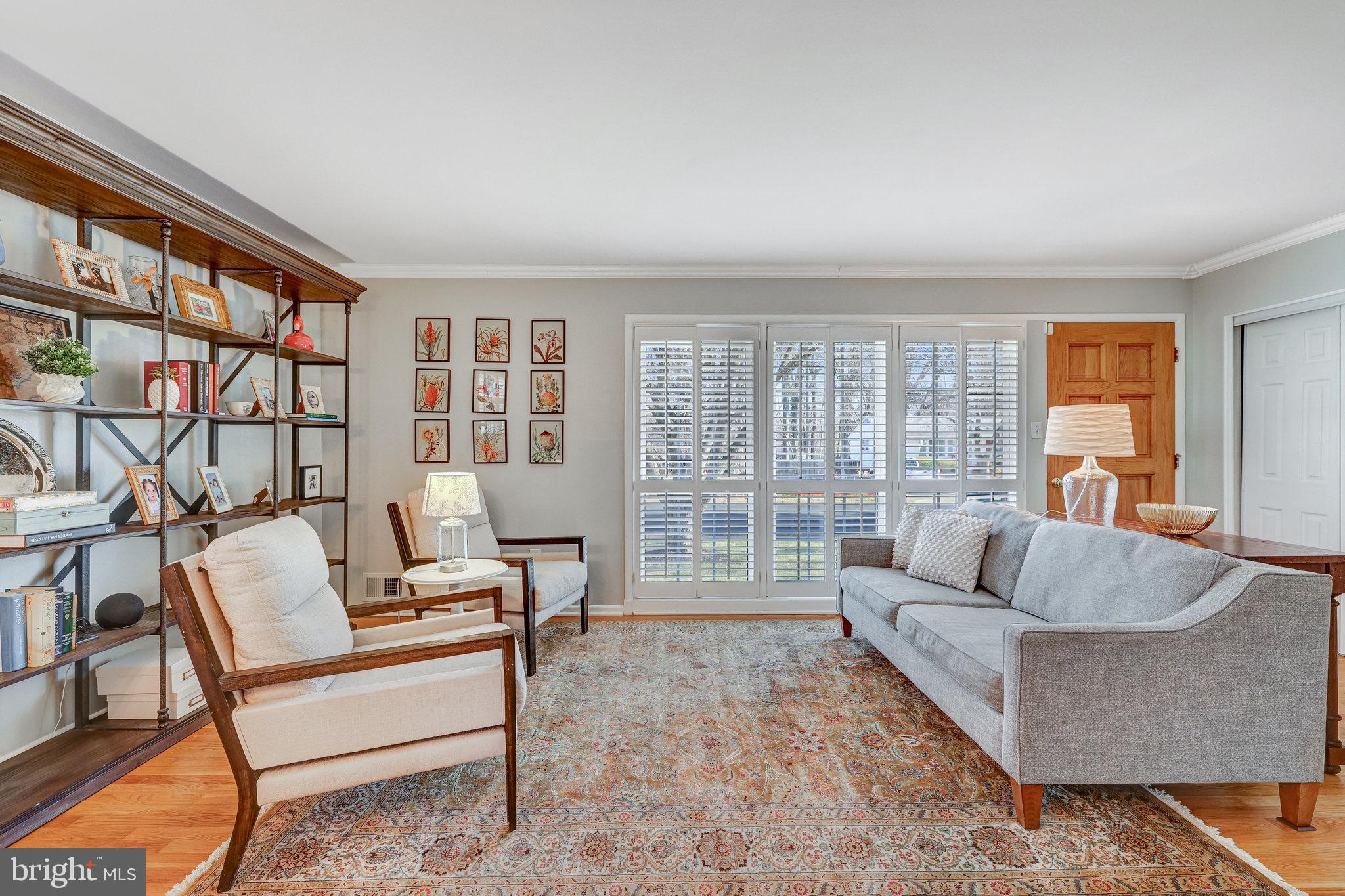 VIENNA WOODS - Residential