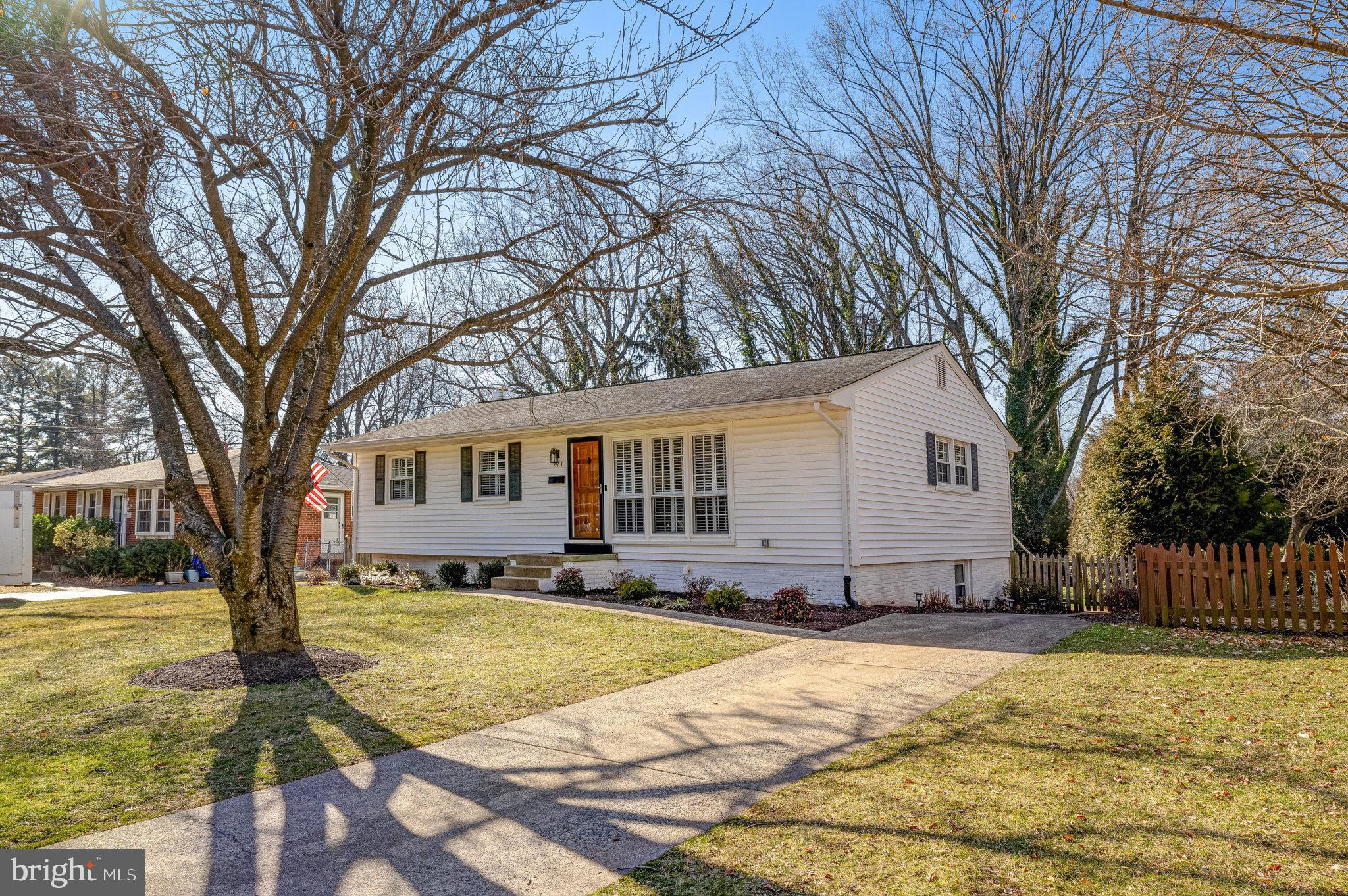 VIENNA WOODS - Residential