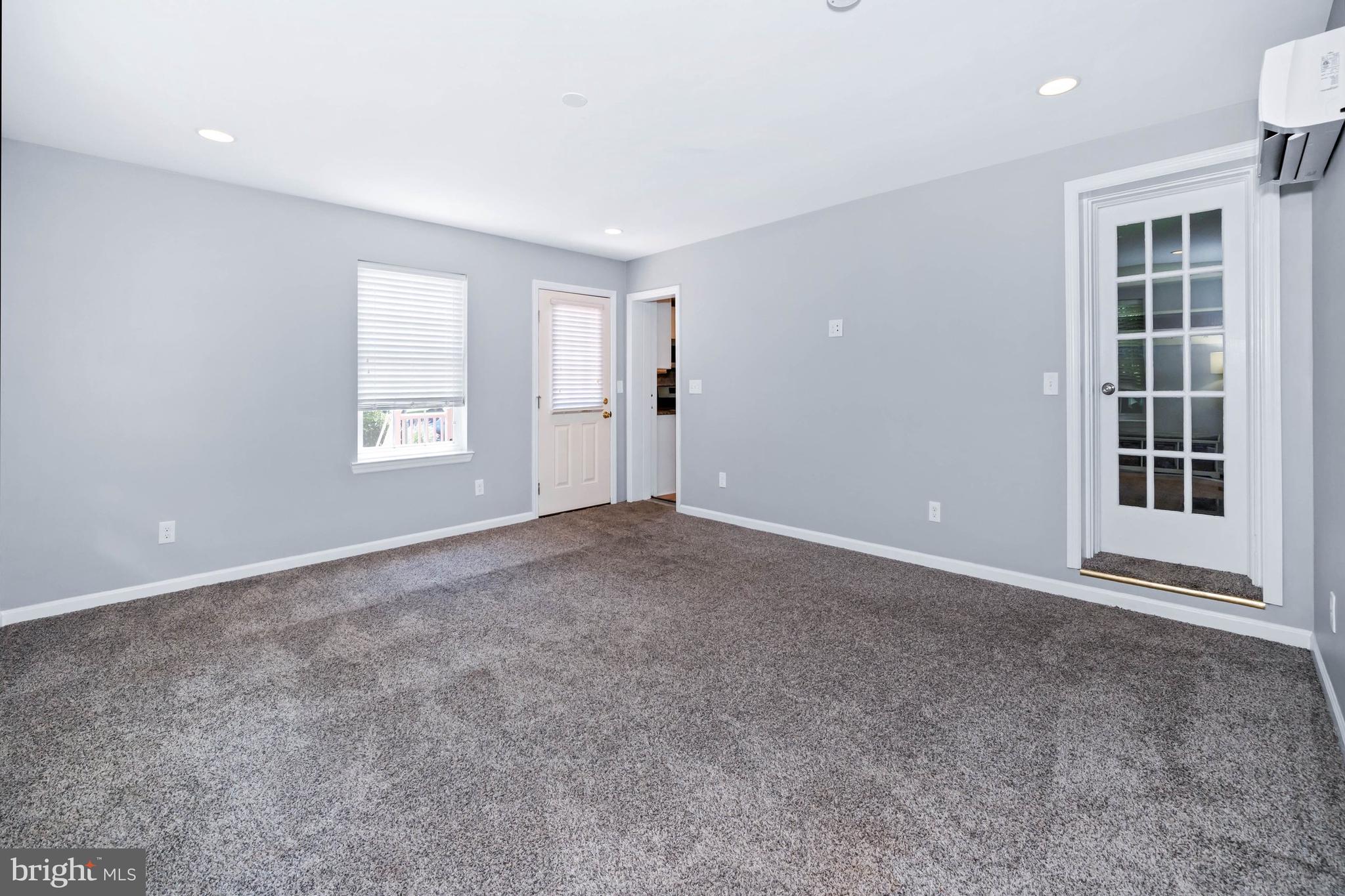 BELLEVUE MANOR ADD - Residential