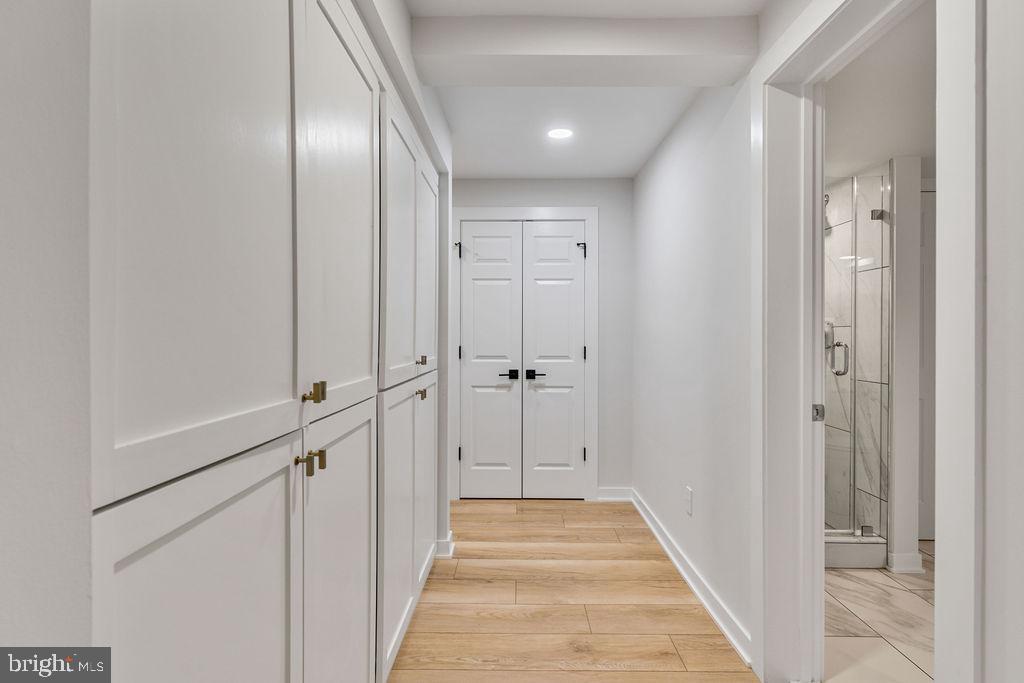 POTOMAC CROSSING - Residential