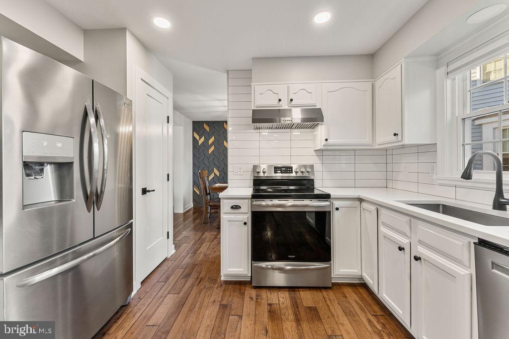 POTOMAC CROSSING - Residential