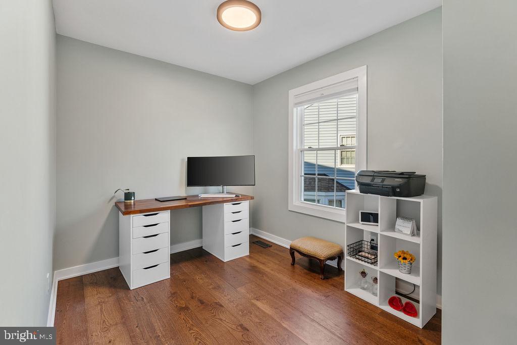 POTOMAC CROSSING - Residential
