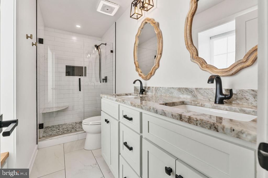 POTOMAC CROSSING - Residential