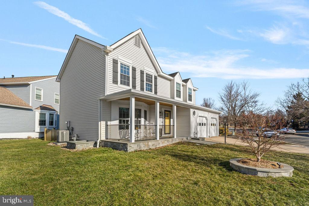 POTOMAC CROSSING - Residential