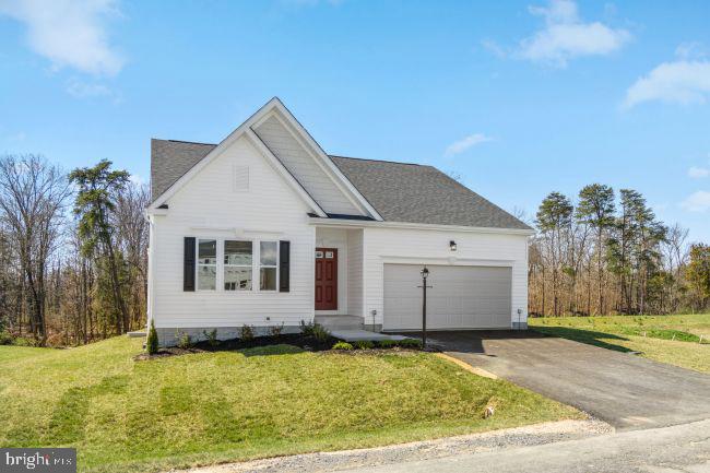 TO-BE-BUILT AVALON RANCH – One-Level Living at Its Best

Enjoy the comfort and convenience of a thoughtfully designed ranch-style home in South Brook. The Avalon Ranch offers an open layout with everything you need on one level—no stairs required.

The kitchen features granite countertops, a spacious island, and a cozy breakfast nook, all open to the family room—ideal for everyday living or hosting guests. Stainless steel appliances come included, and there’s an option to add a fireplace for extra warmth and character.

The Primary Suite is a private retreat with a double vanity, walk-in shower, and large walk-in closet. Two additional bedrooms provide flexible space for guests, a home office, or hobbies. The laundry room is conveniently located on the main level—right where you need it.

.


📸 Photos are of a similar home. Features may vary.