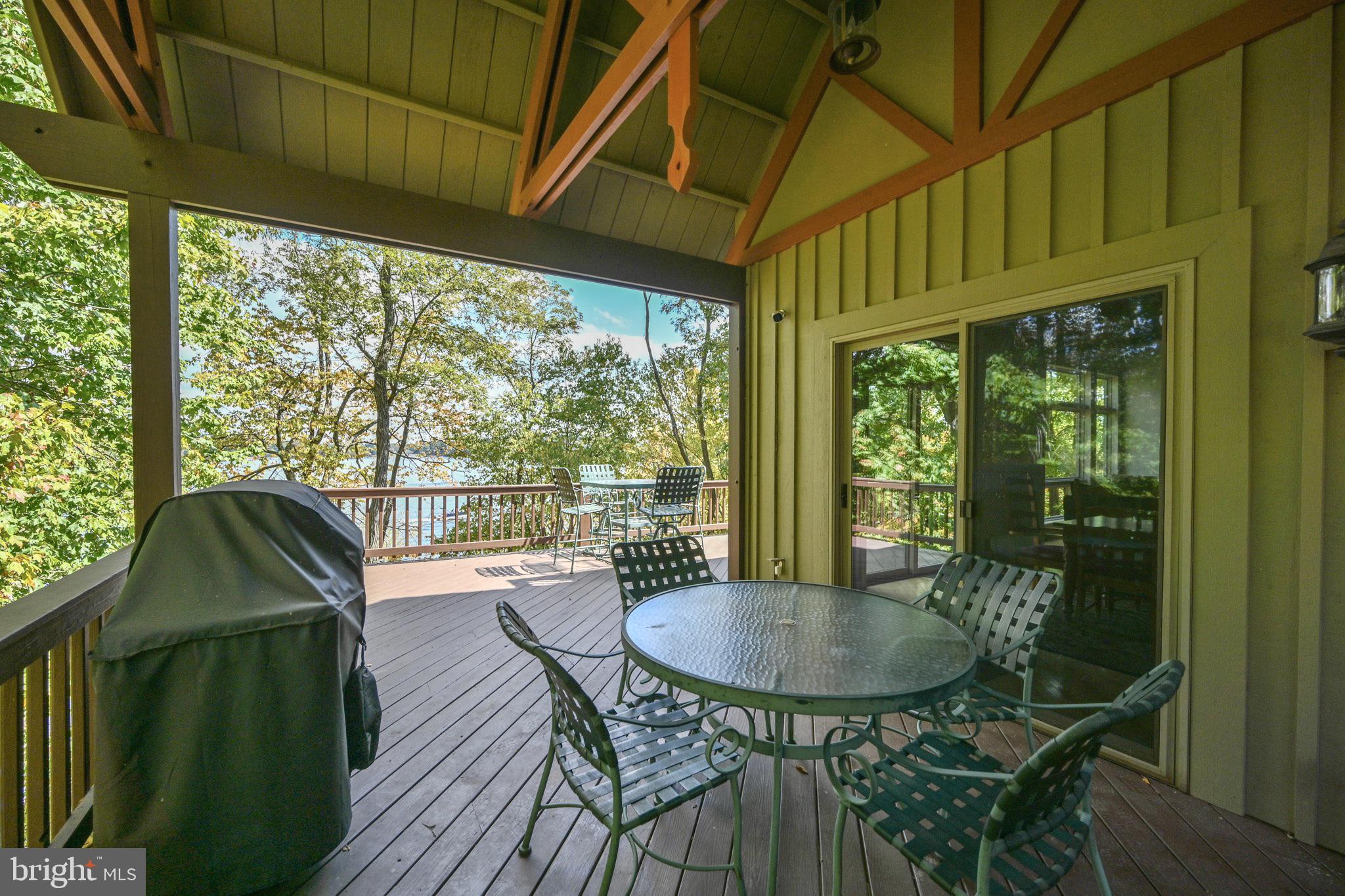 PARADISE FOUND - Residential