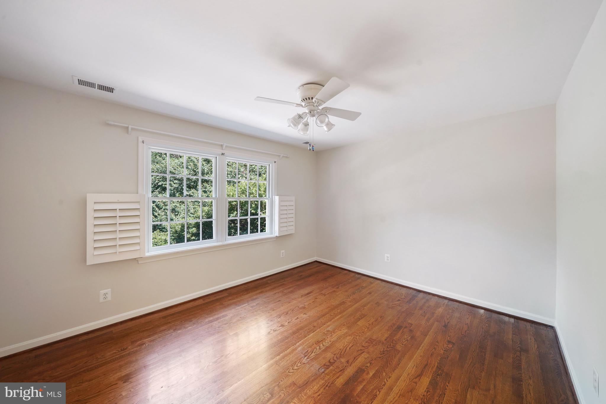 LYNWOOD - Residential