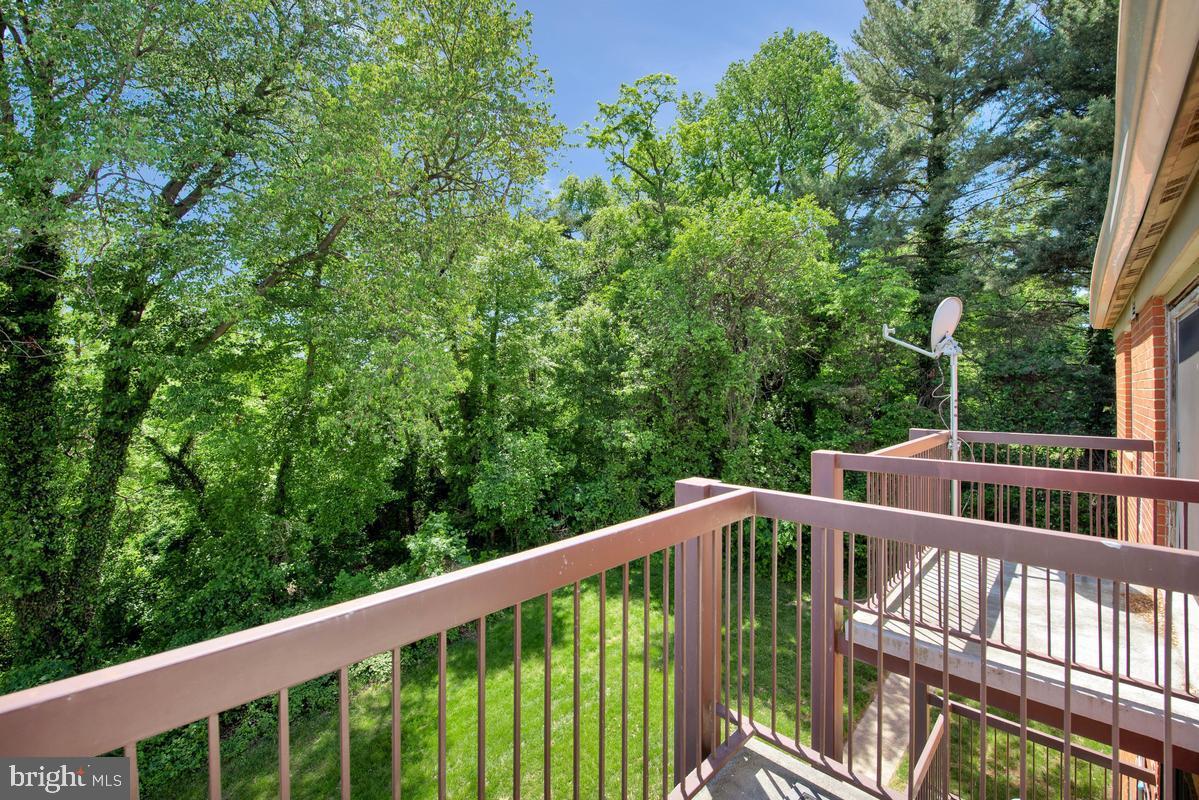 SWANN HILL CONDOMINIUMS - Residential