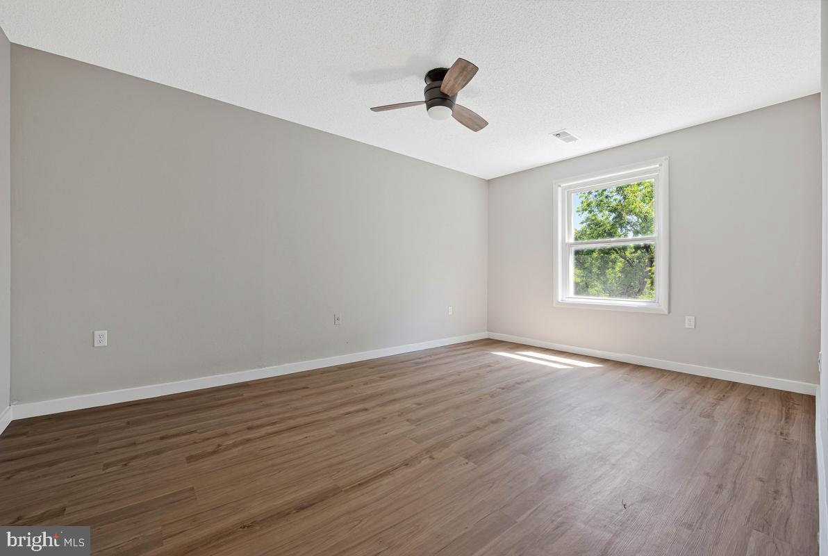 SWANN HILL CONDOMINIUMS - Residential