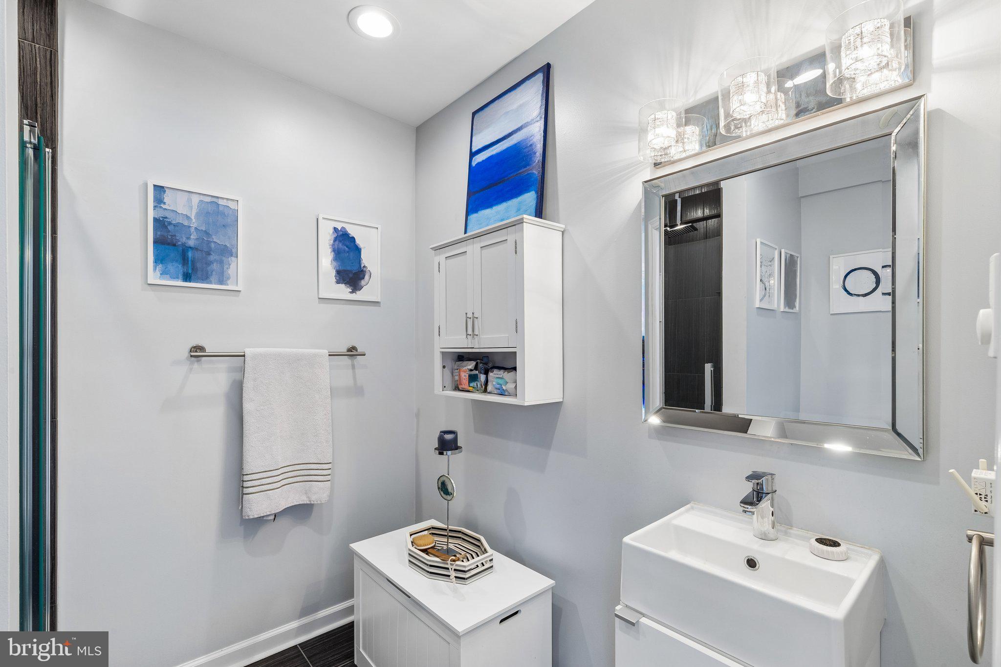 WASHINGTON SQ WEST - Residential