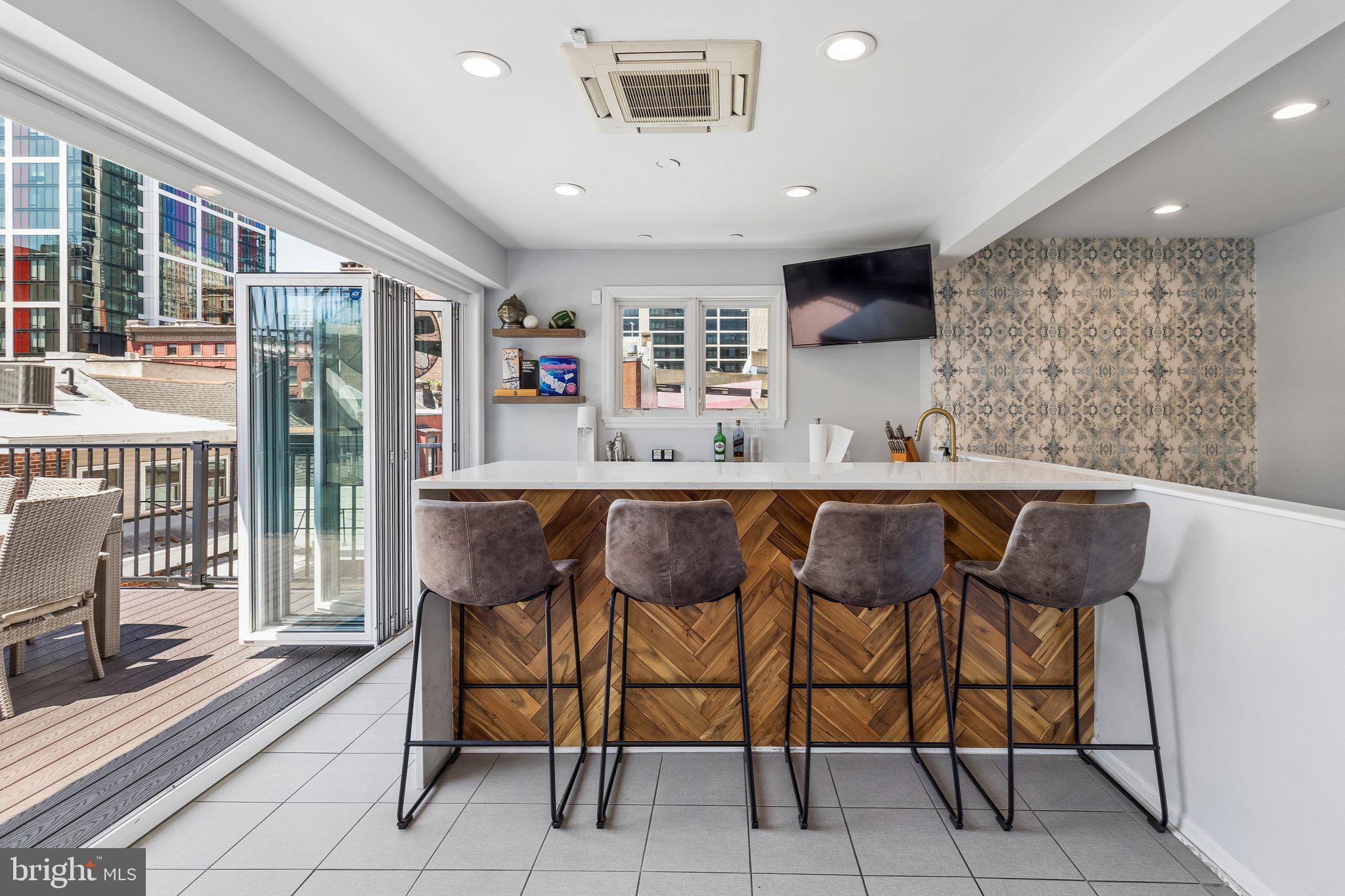 WASHINGTON SQ WEST - Residential
