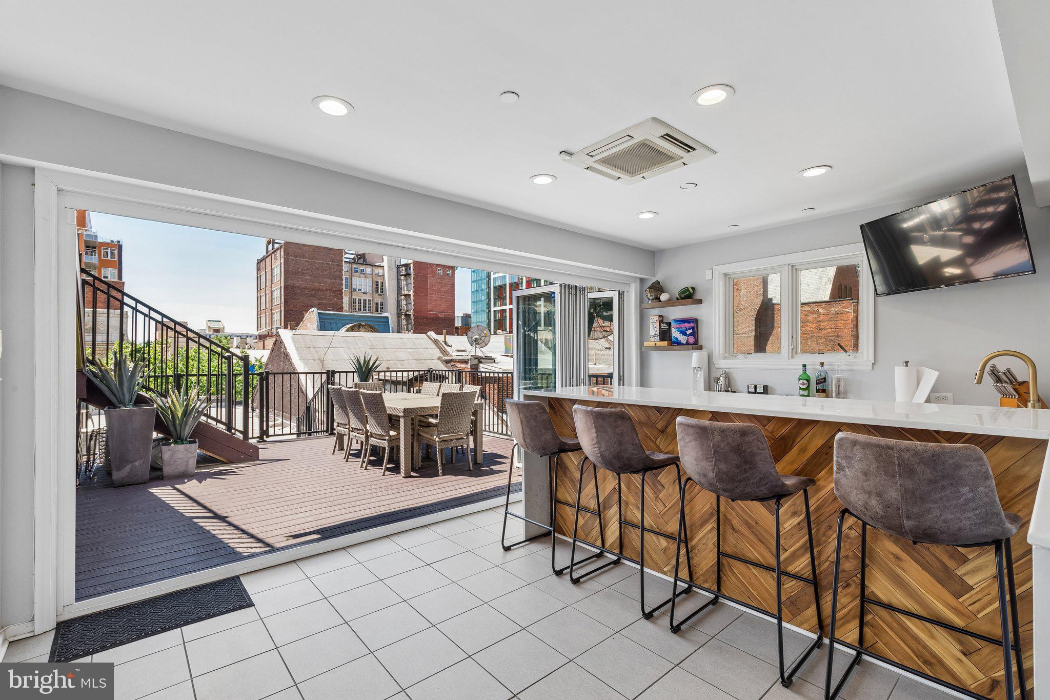 WASHINGTON SQ WEST - Residential