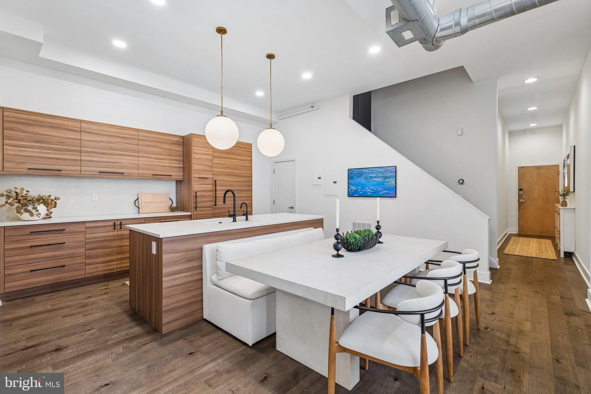 WASHINGTON SQ WEST - Residential