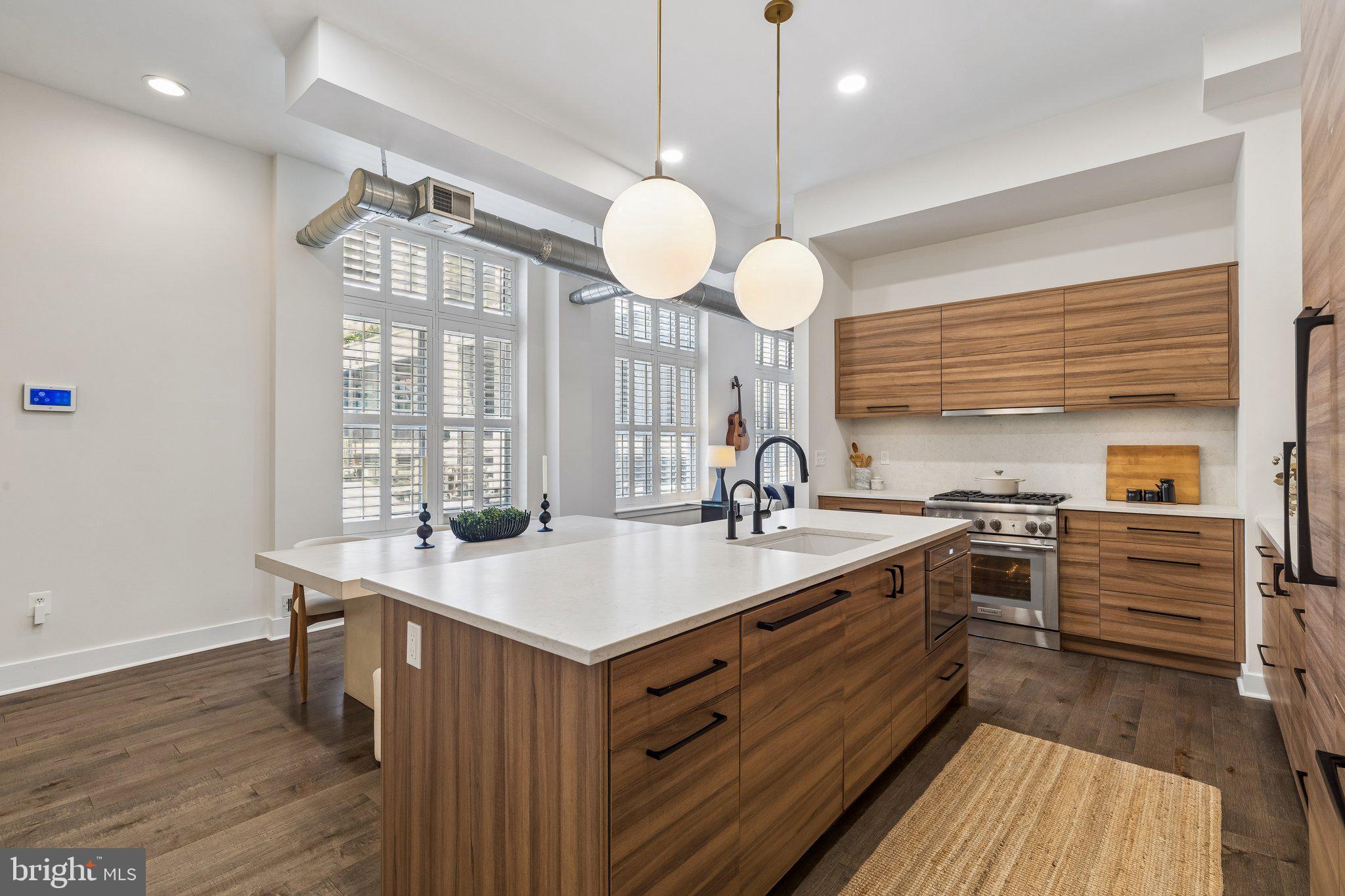 WASHINGTON SQ WEST - Residential
