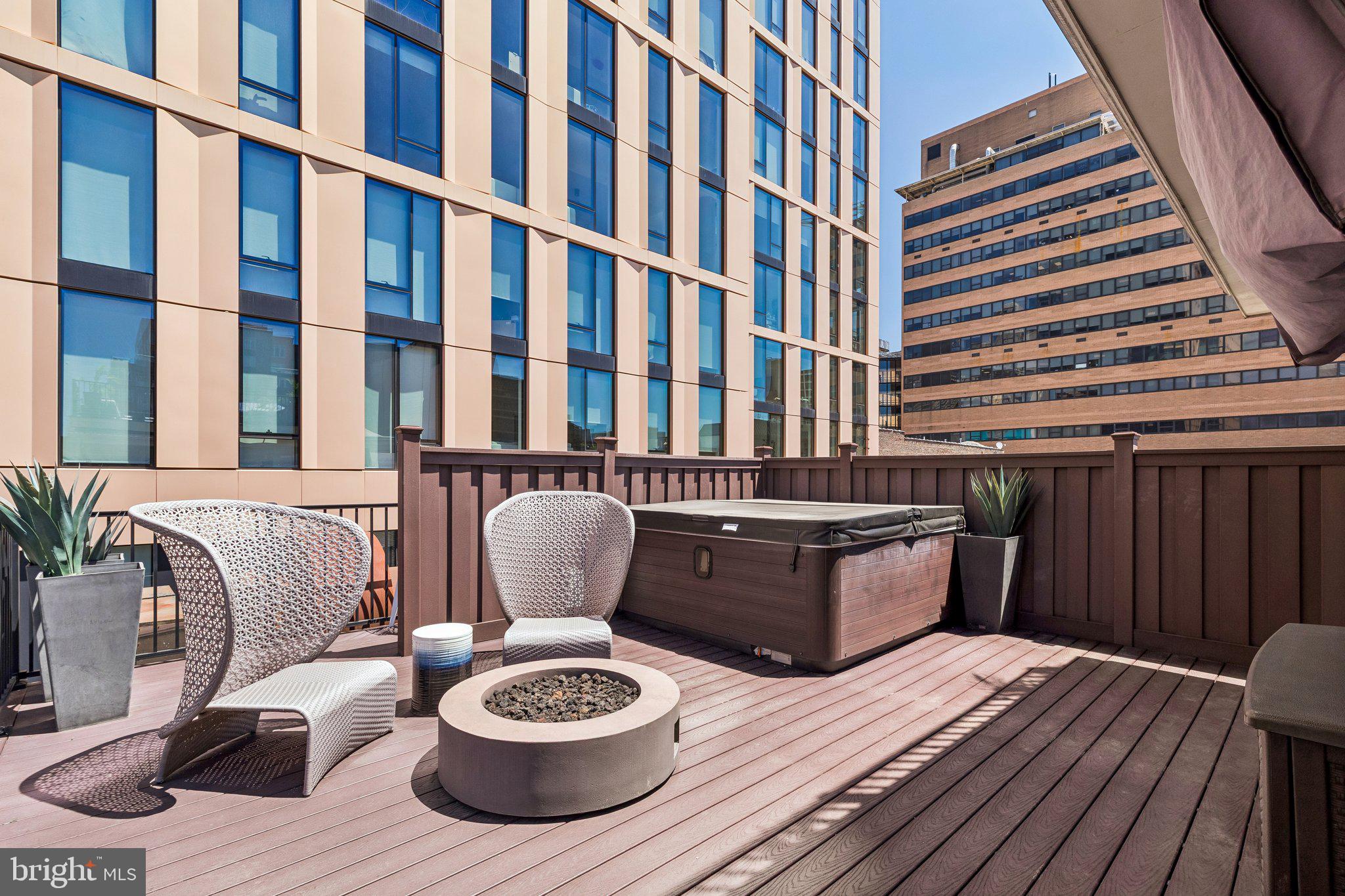WASHINGTON SQ WEST - Residential