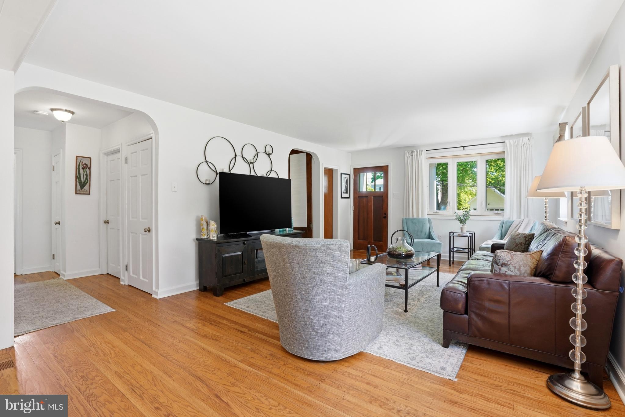 LANGHORNE MANOR - Residential