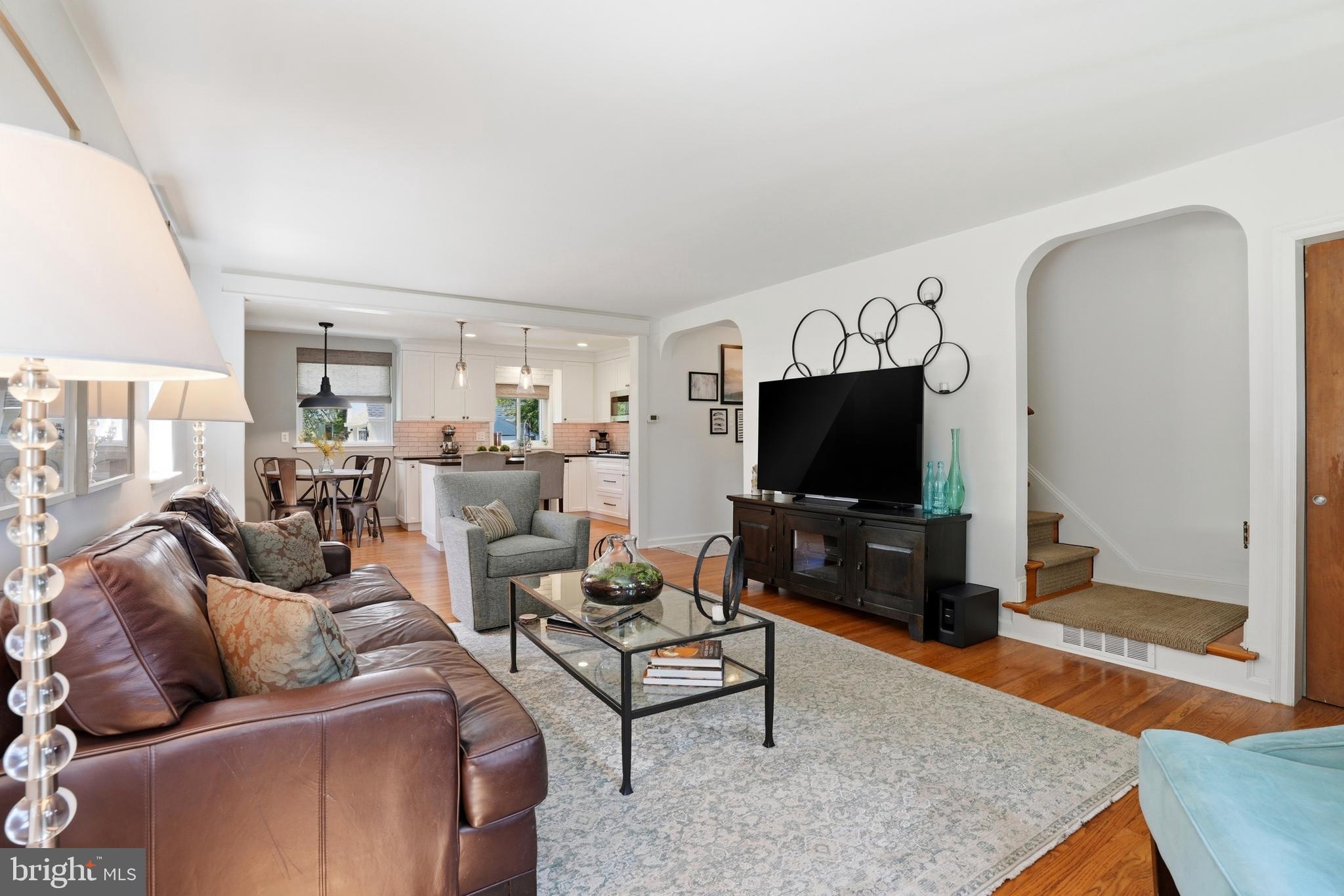 LANGHORNE MANOR - Residential