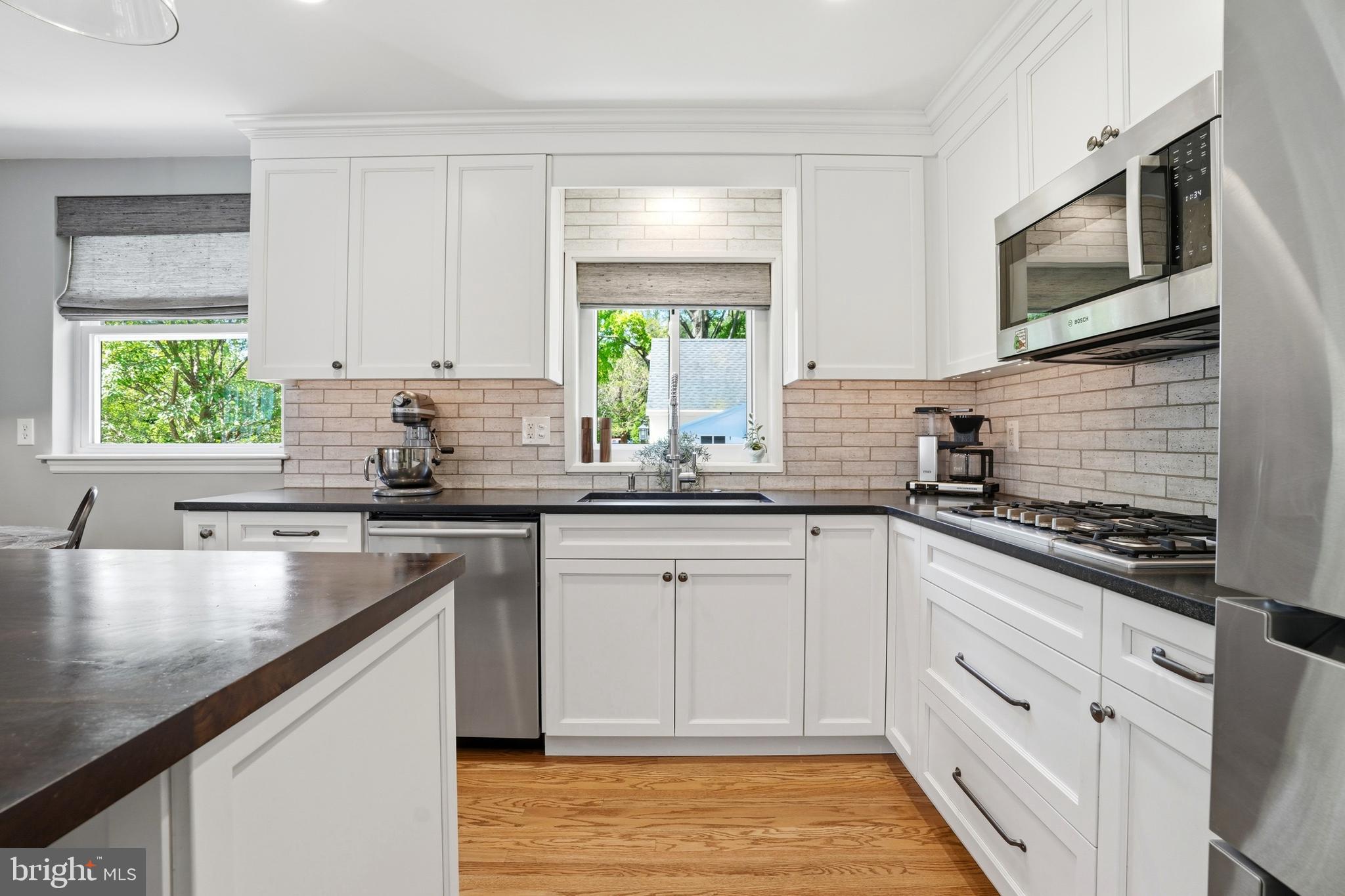 LANGHORNE MANOR - Residential