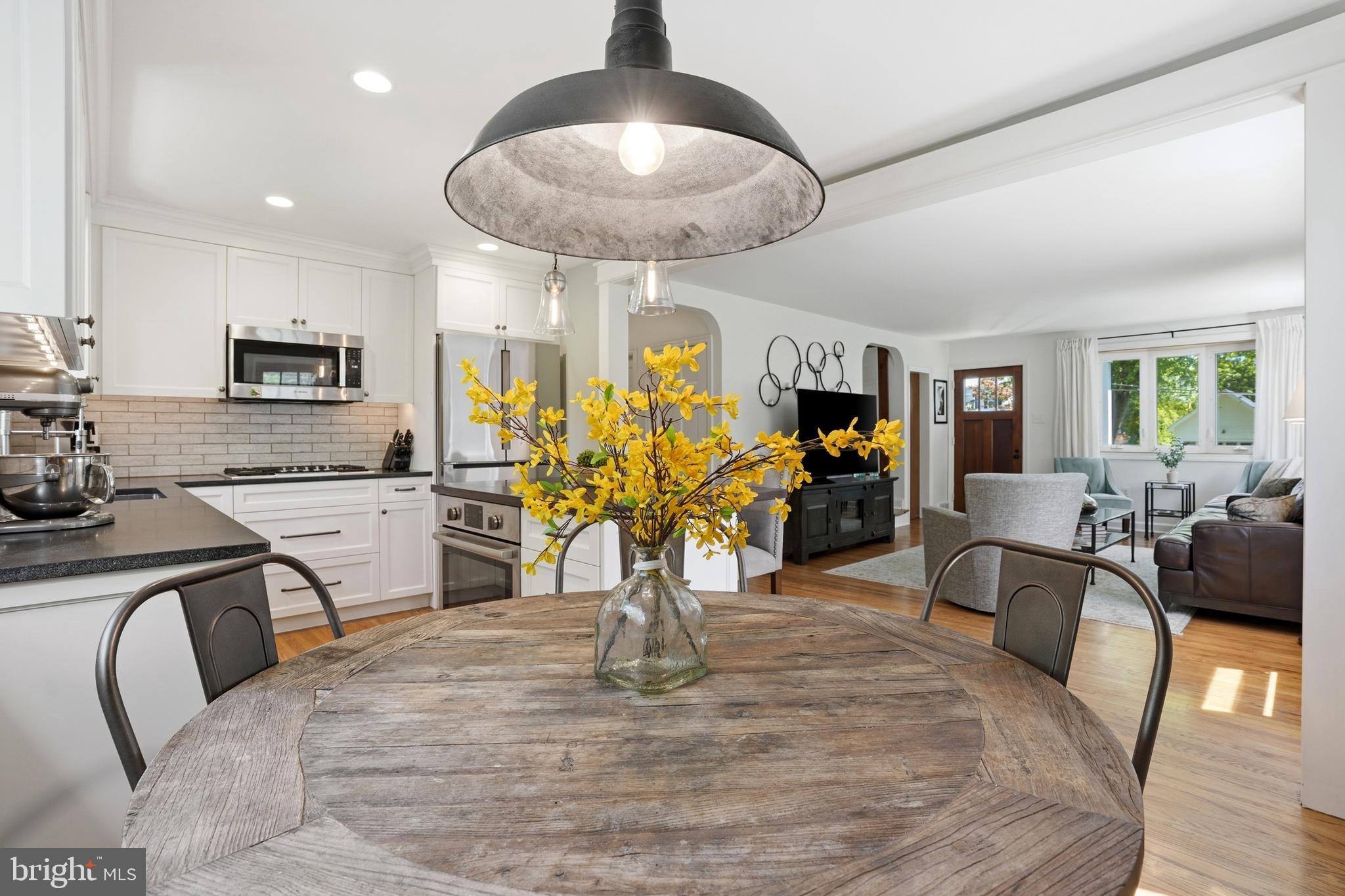 LANGHORNE MANOR - Residential
