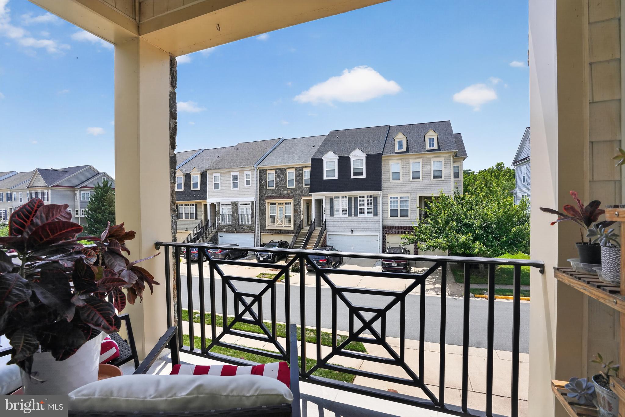 LAKES AT RED ROCK - Residential