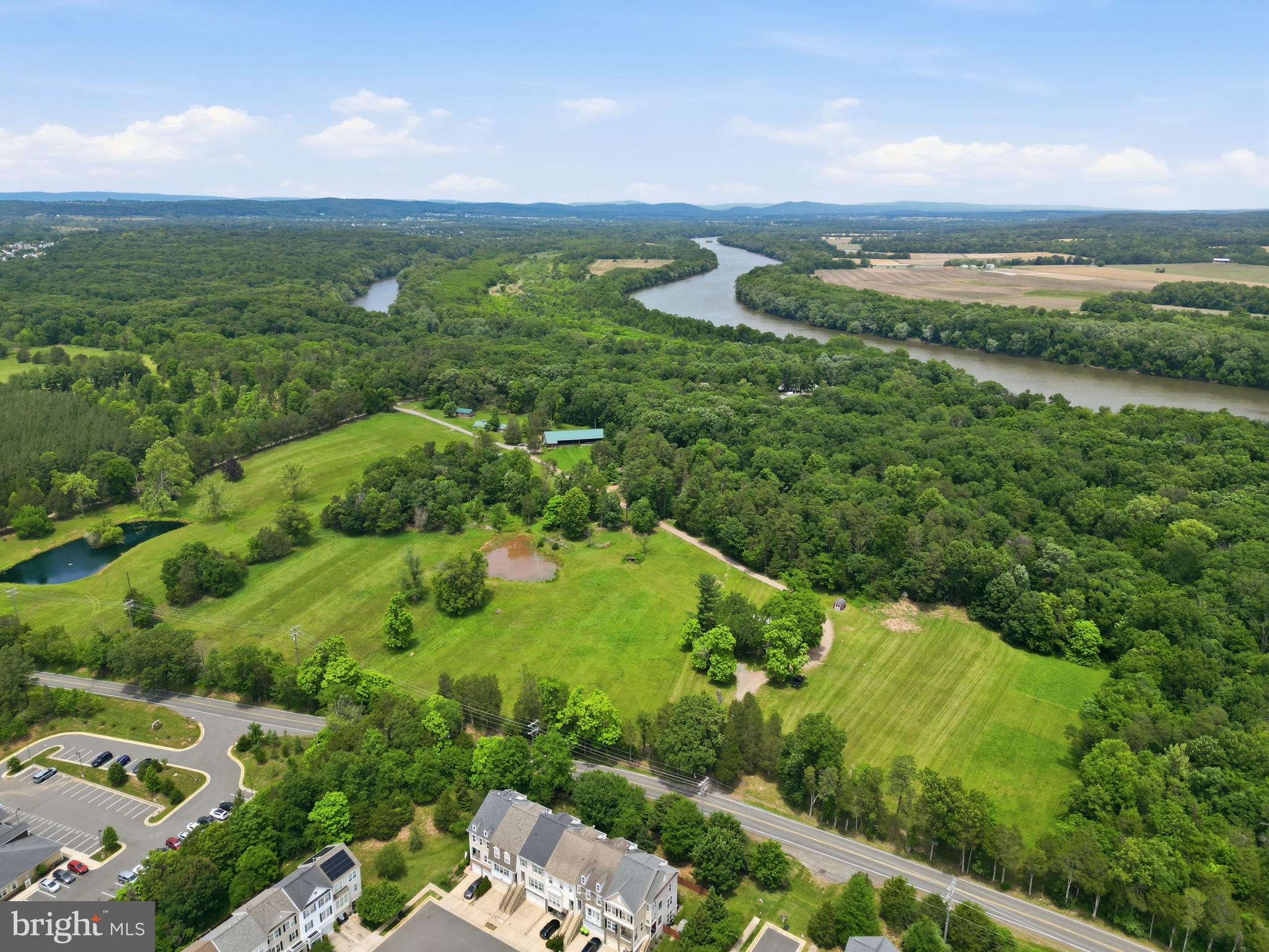 LAKES AT RED ROCK - Residential