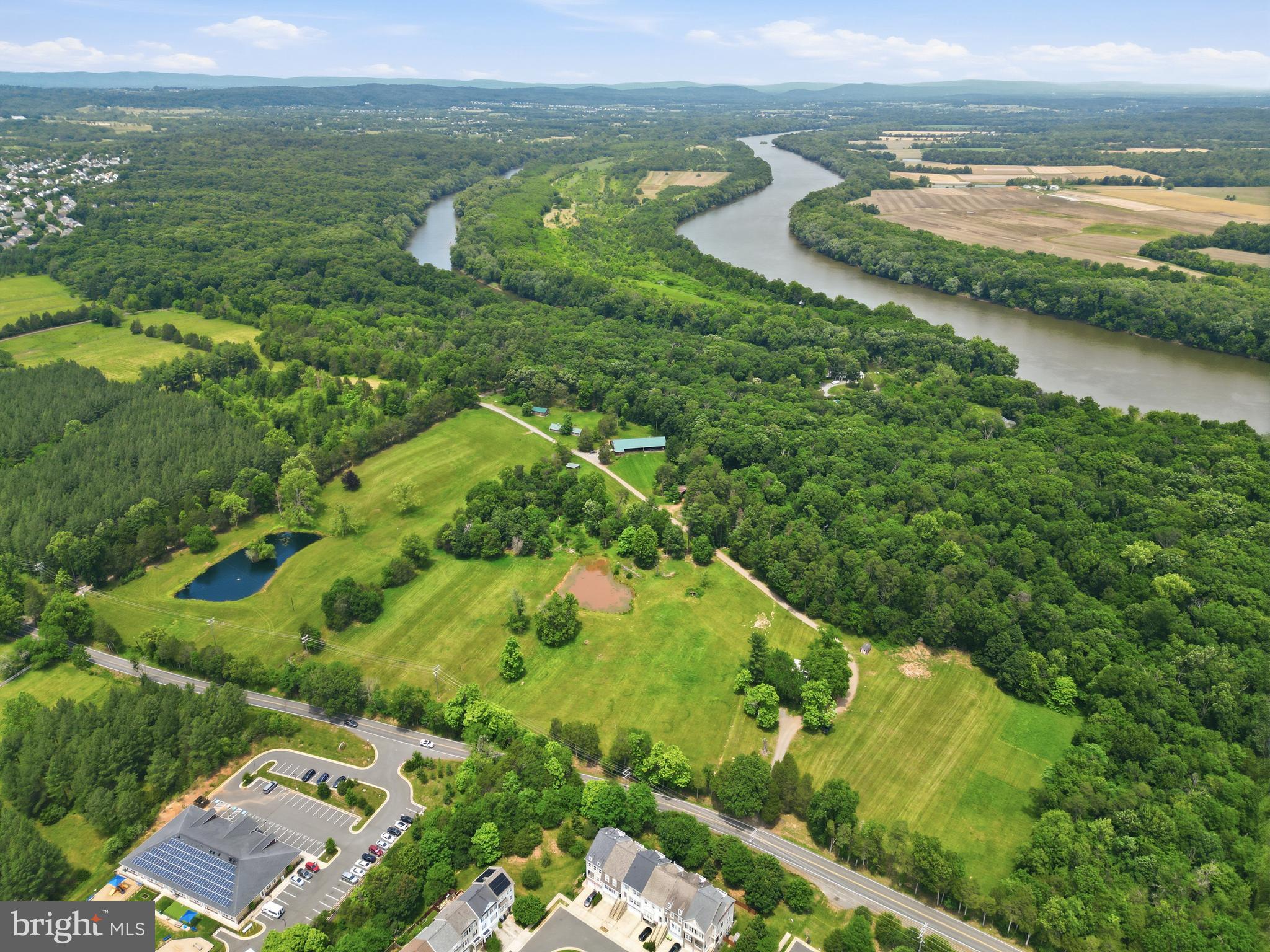 LAKES AT RED ROCK - Residential