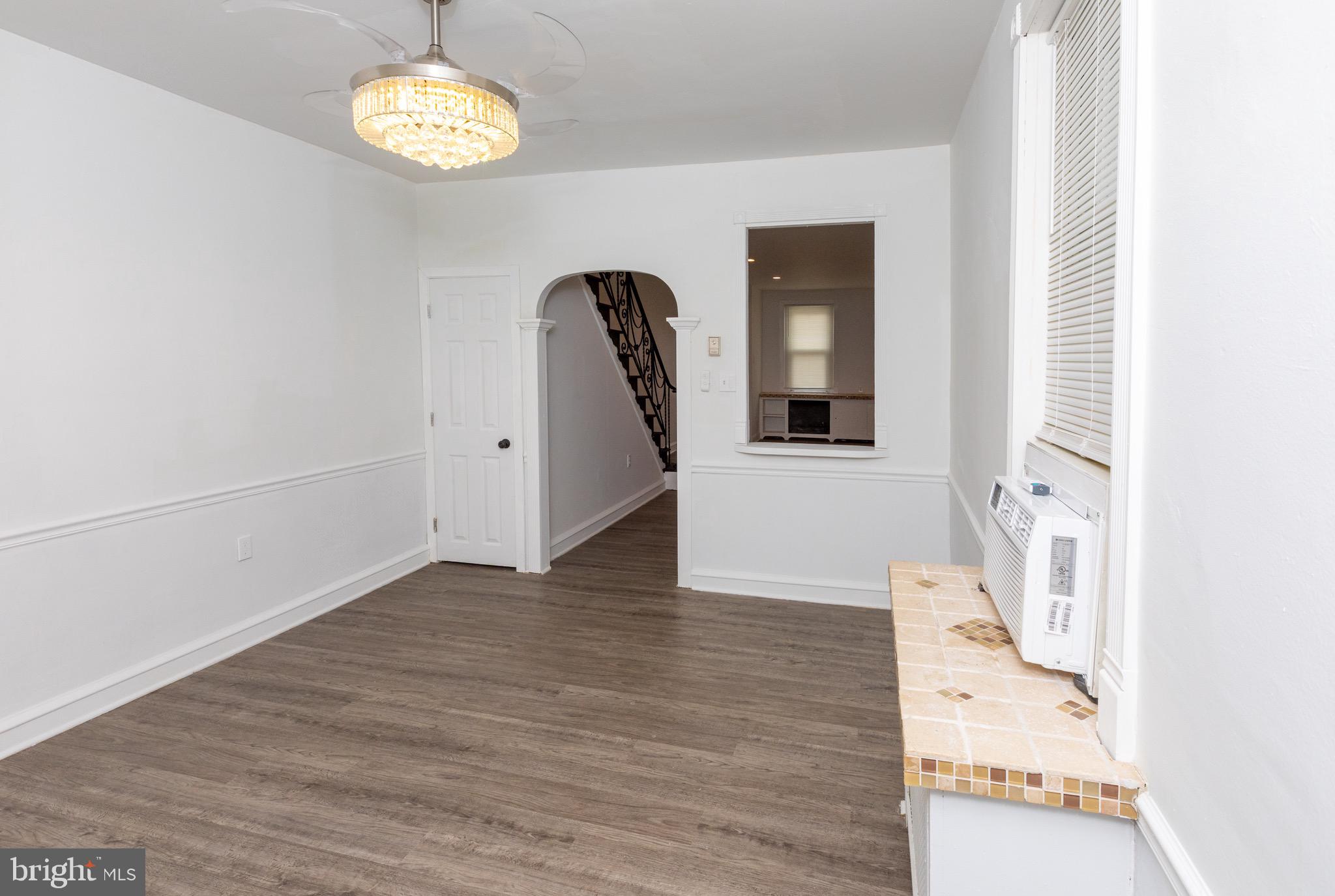 PORT RICHMOND - Residential