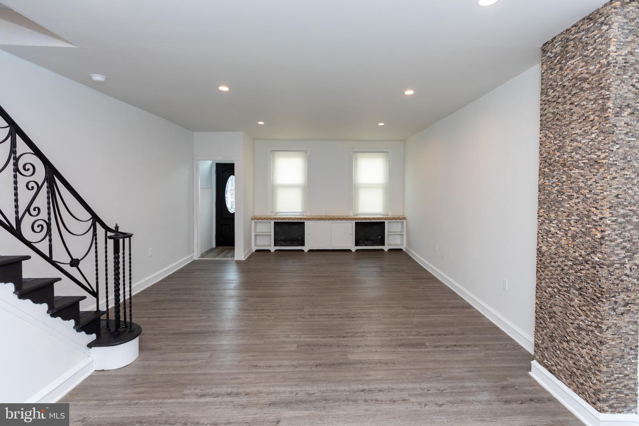 PORT RICHMOND - Residential