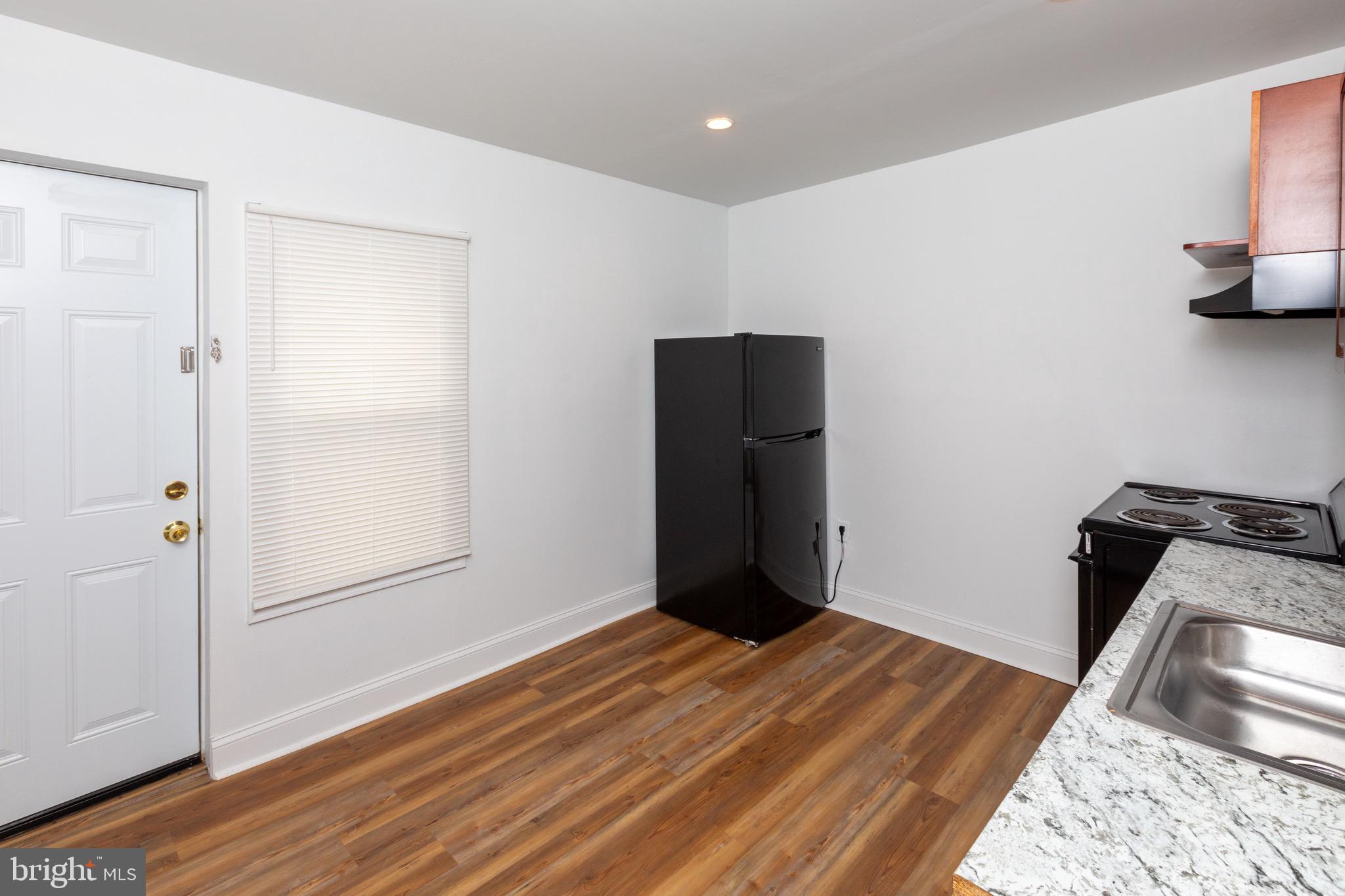 PORT RICHMOND - Residential