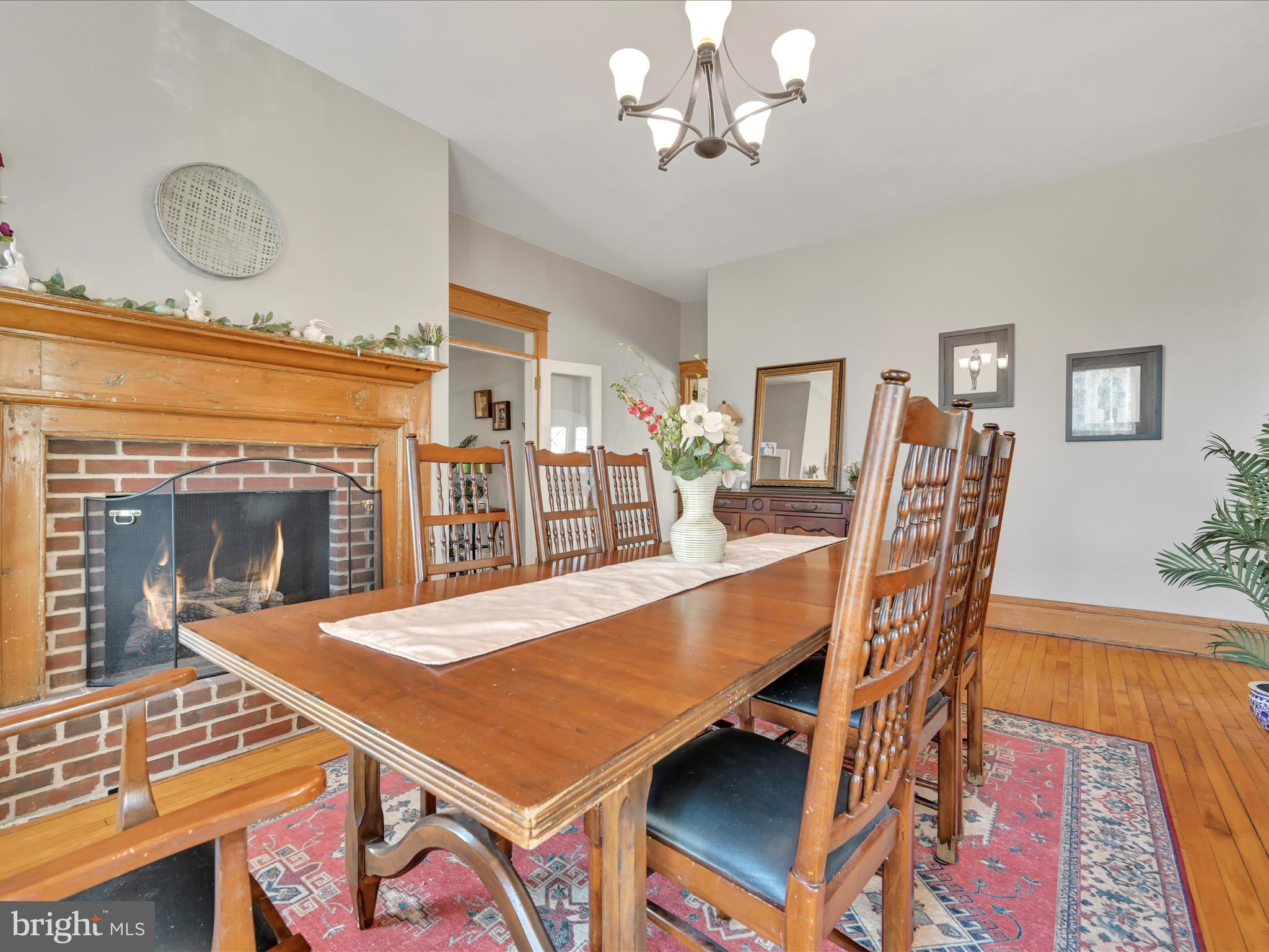 ELIZABETHTOWN BOROUGH - Residential