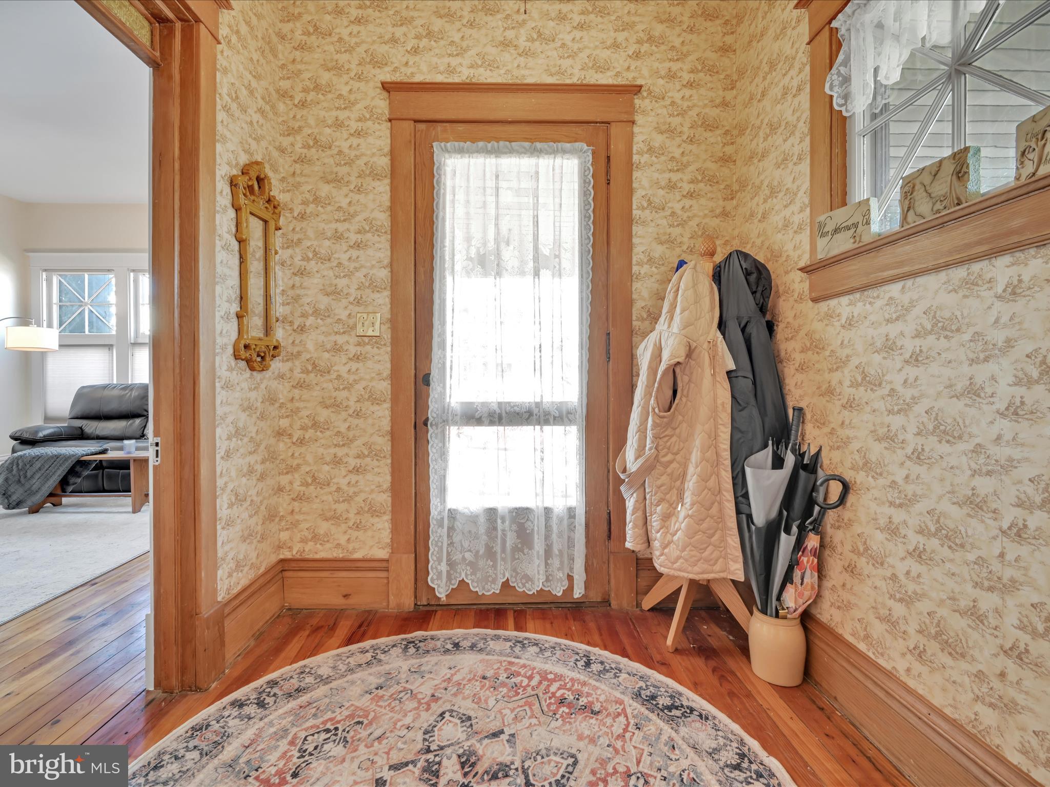 ELIZABETHTOWN BOROUGH - Residential