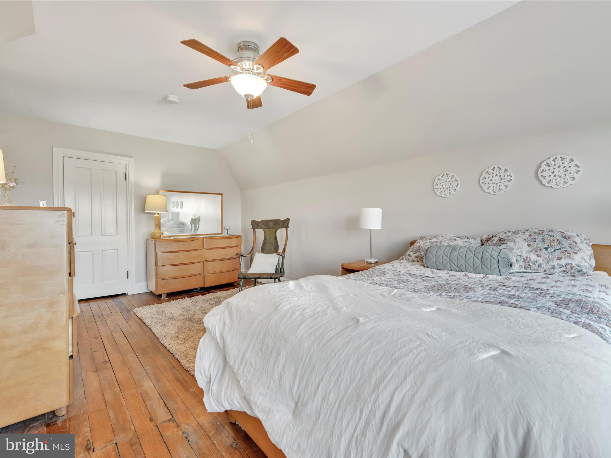 ELIZABETHTOWN BOROUGH - Residential