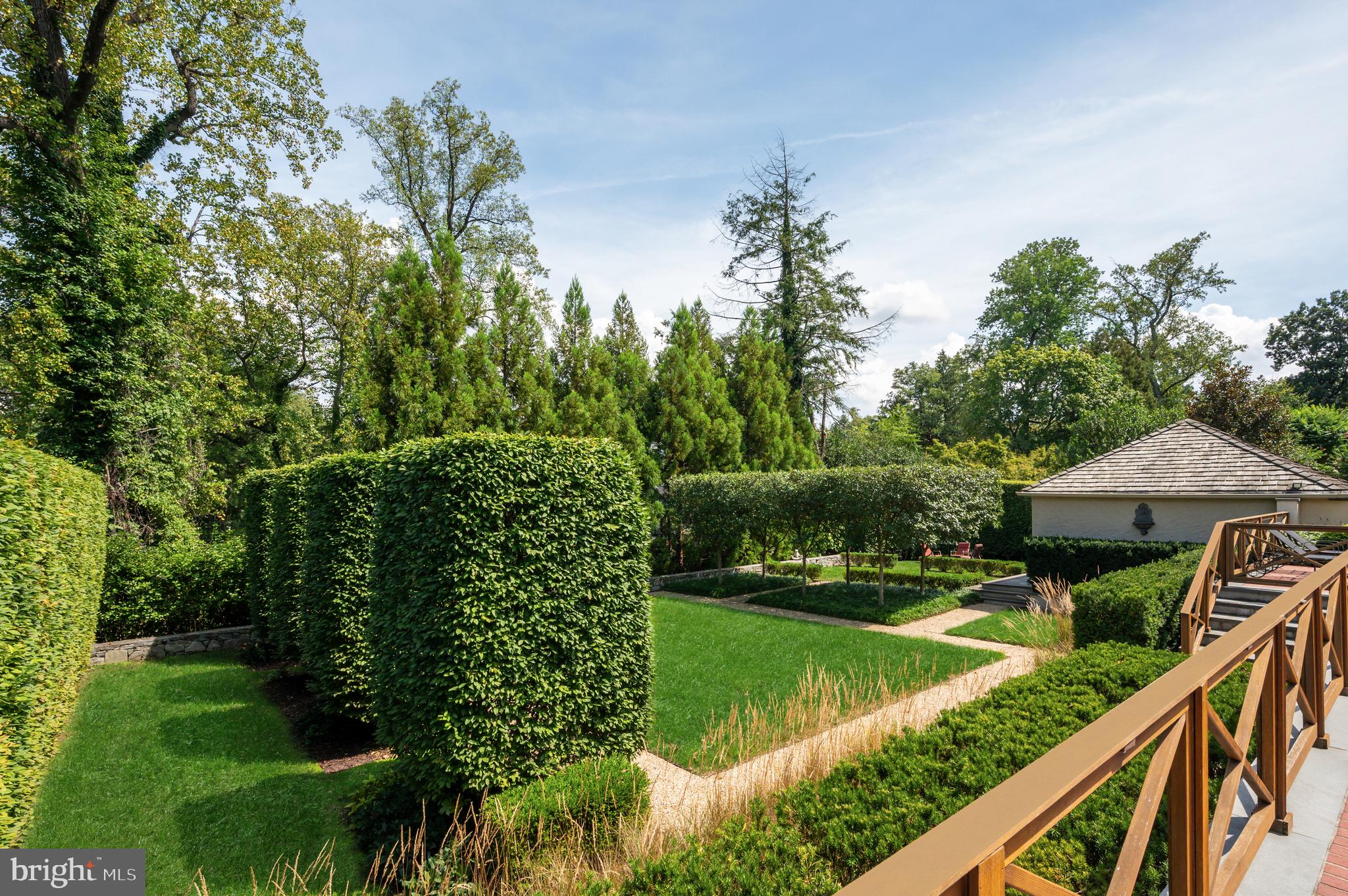 WESLEY HEIGHTS - Residential